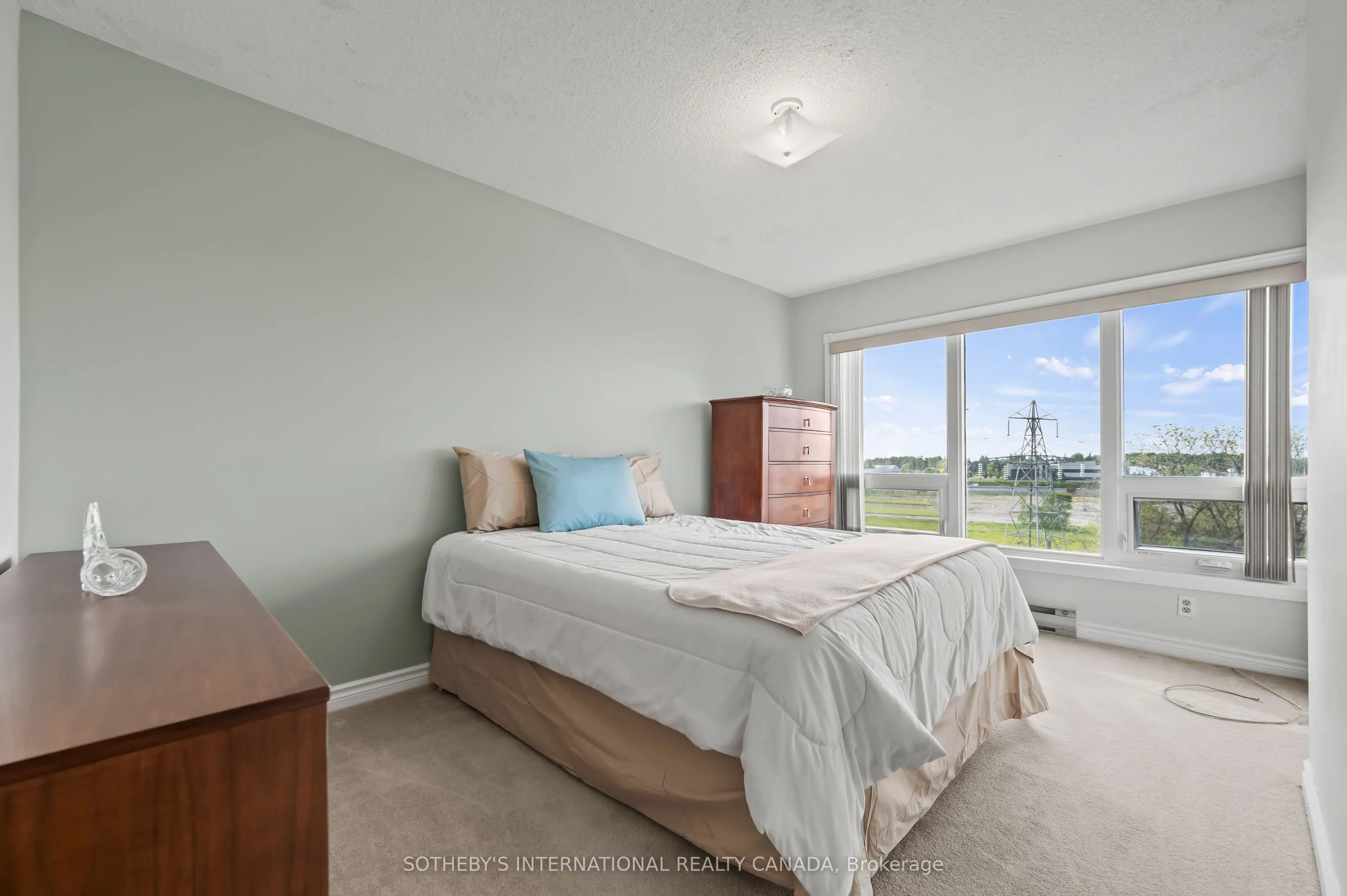 237 King Street W, #1003