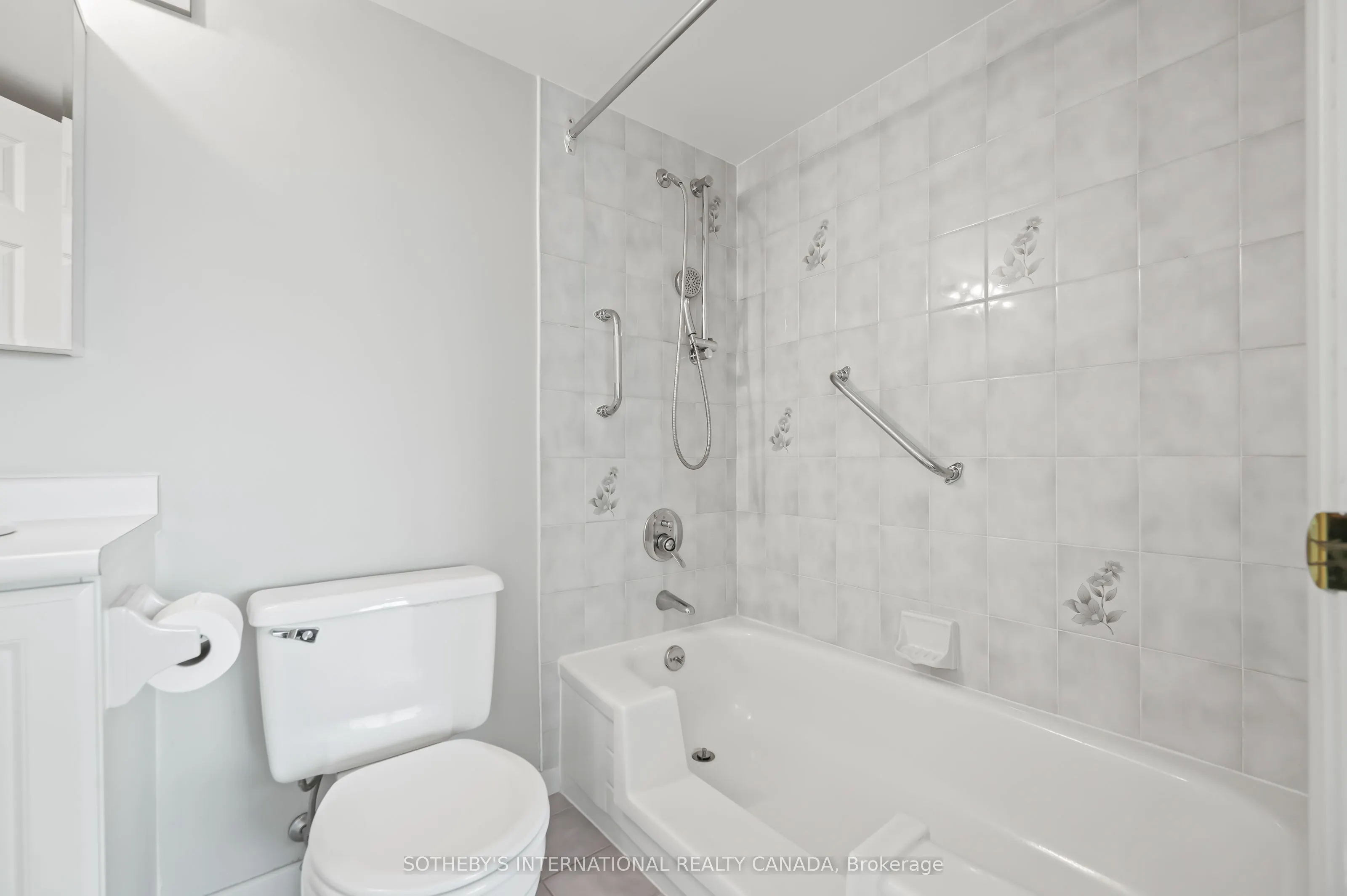 237 King Street W, #1003