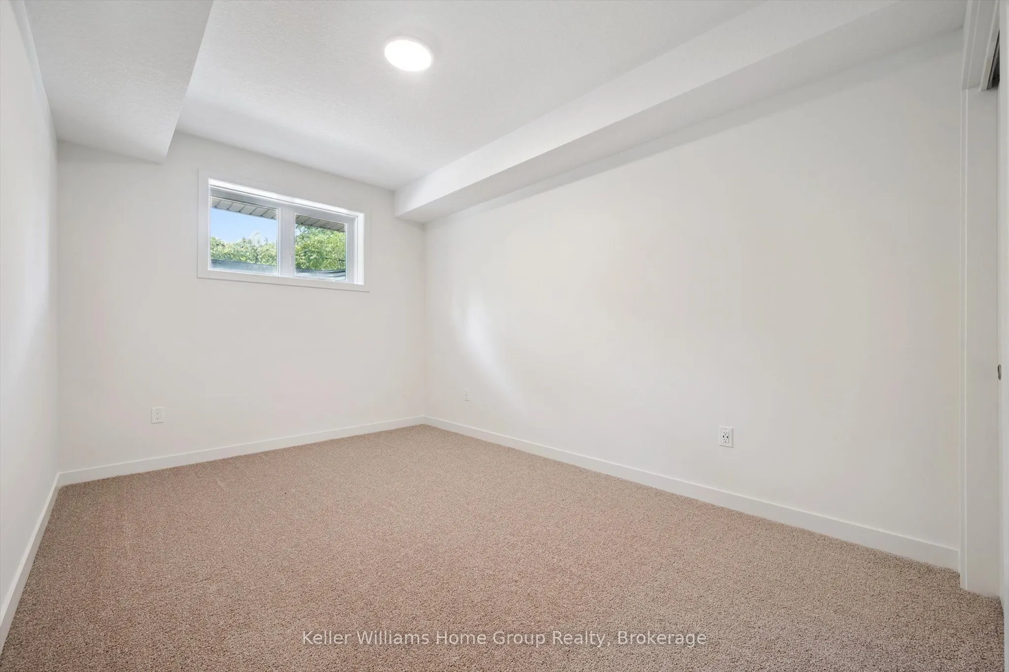 824 Woolwich Street, #137