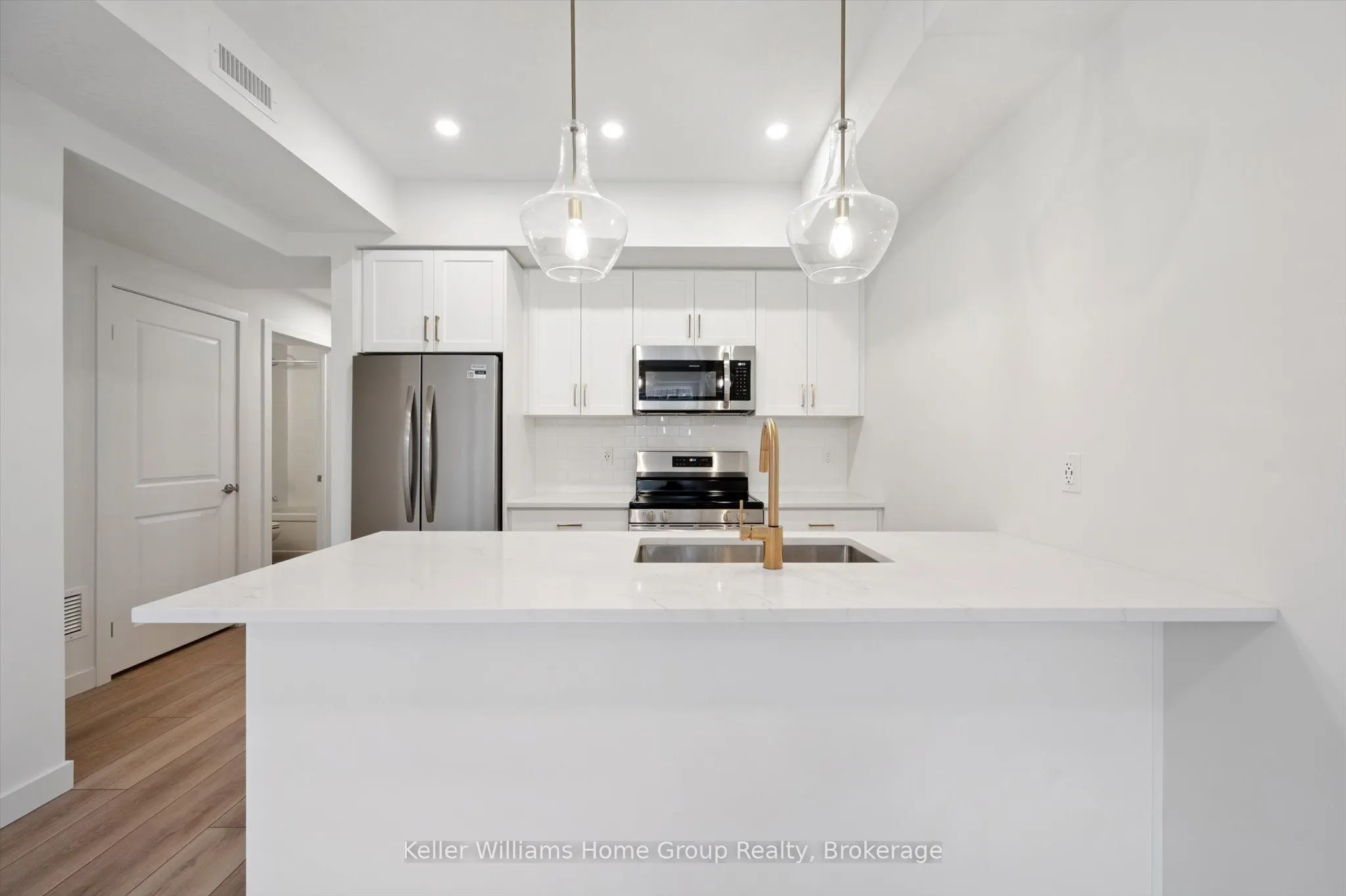 824 Woolwich Street, #137
