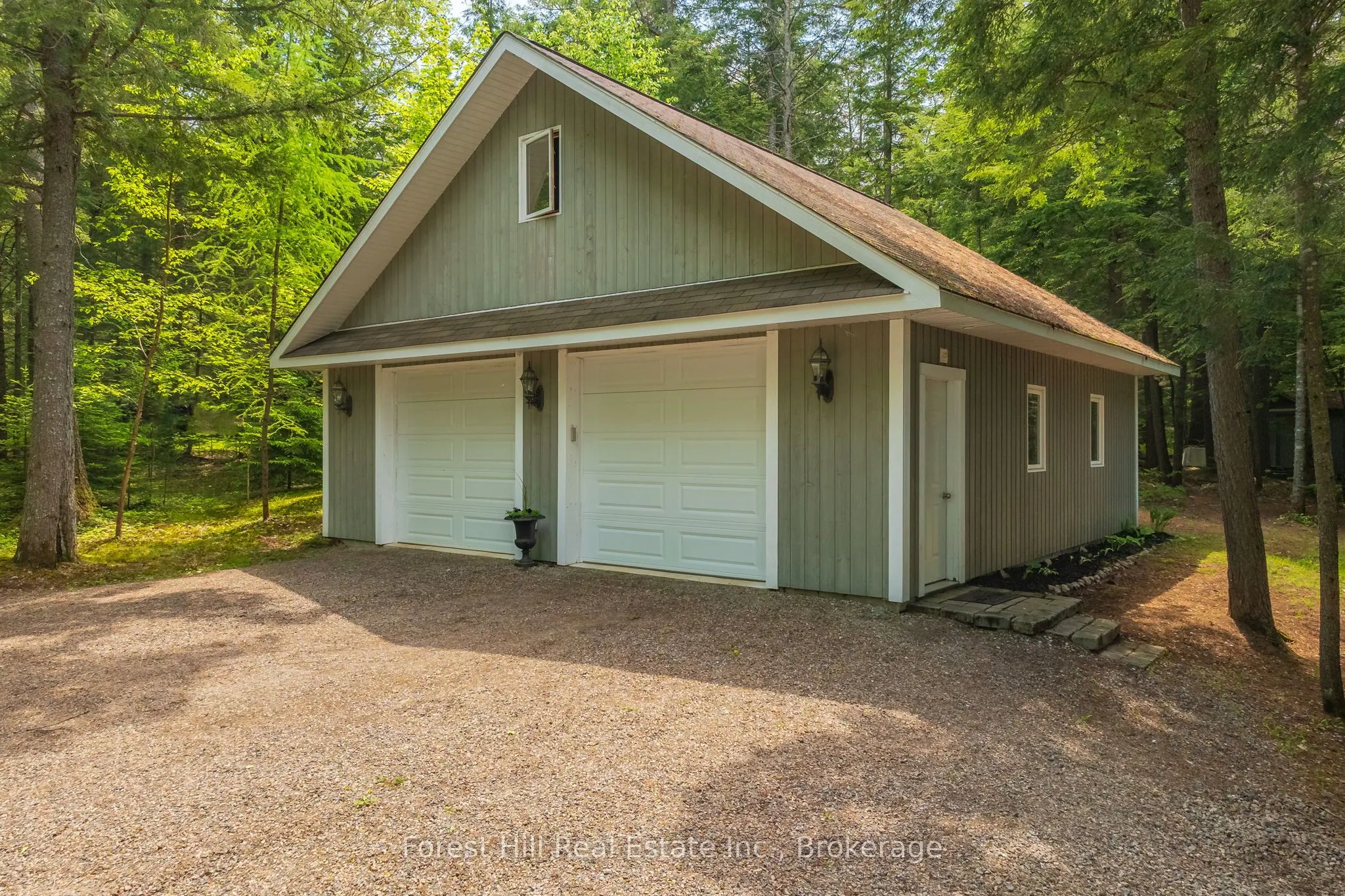 1274 Shoe Lake Road
