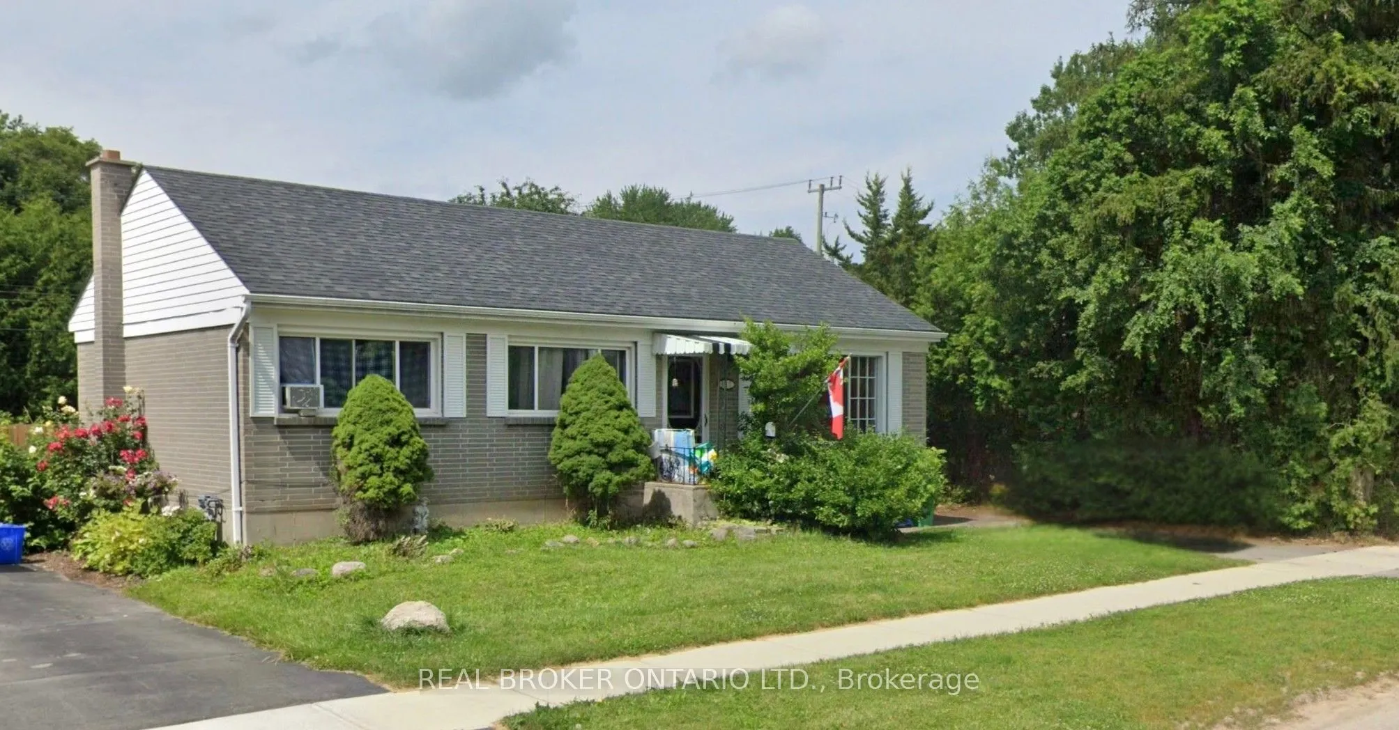 887 Philip Street
