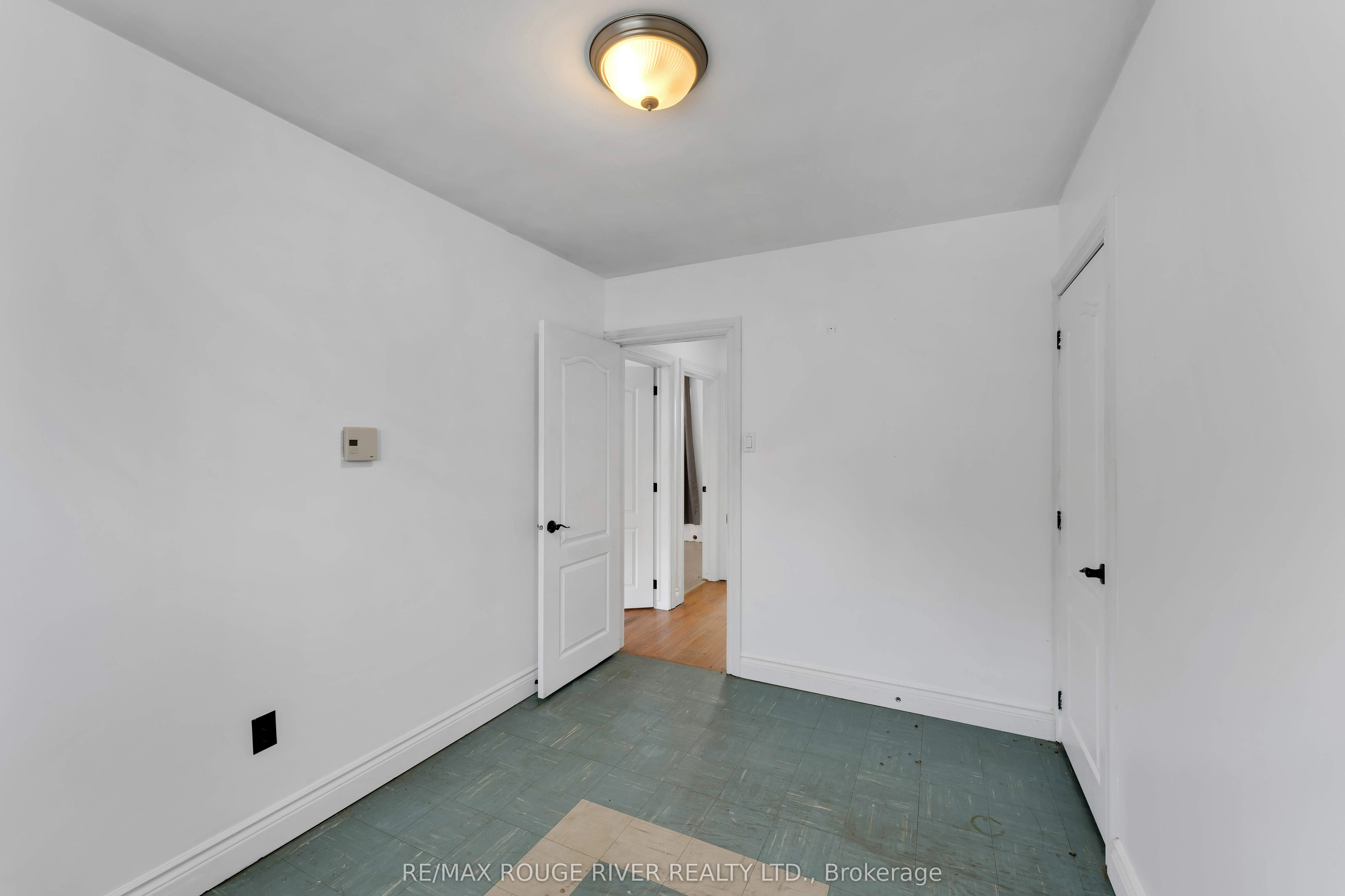 1261 Prince Charles Drive
