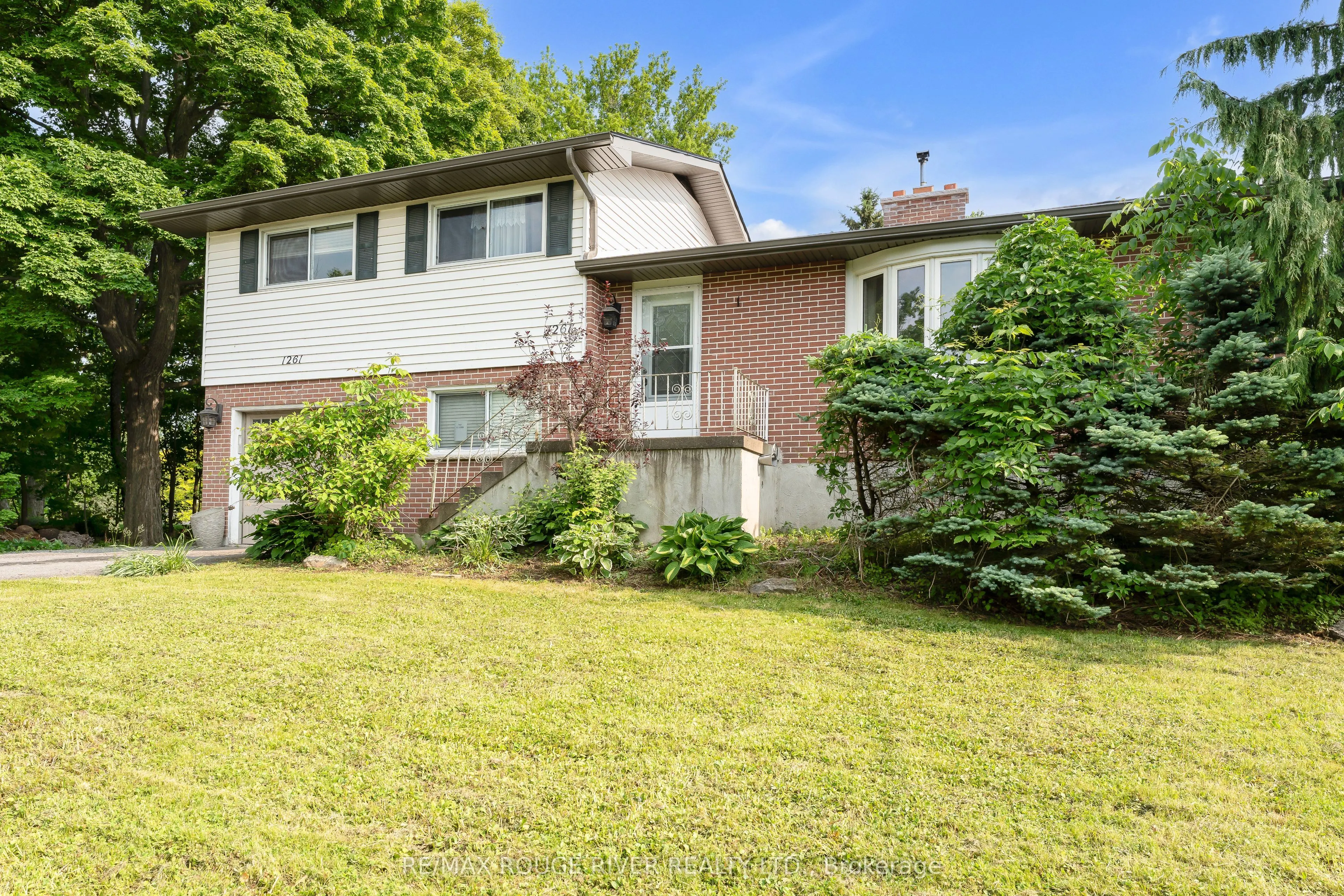 1261 Prince Charles Drive
