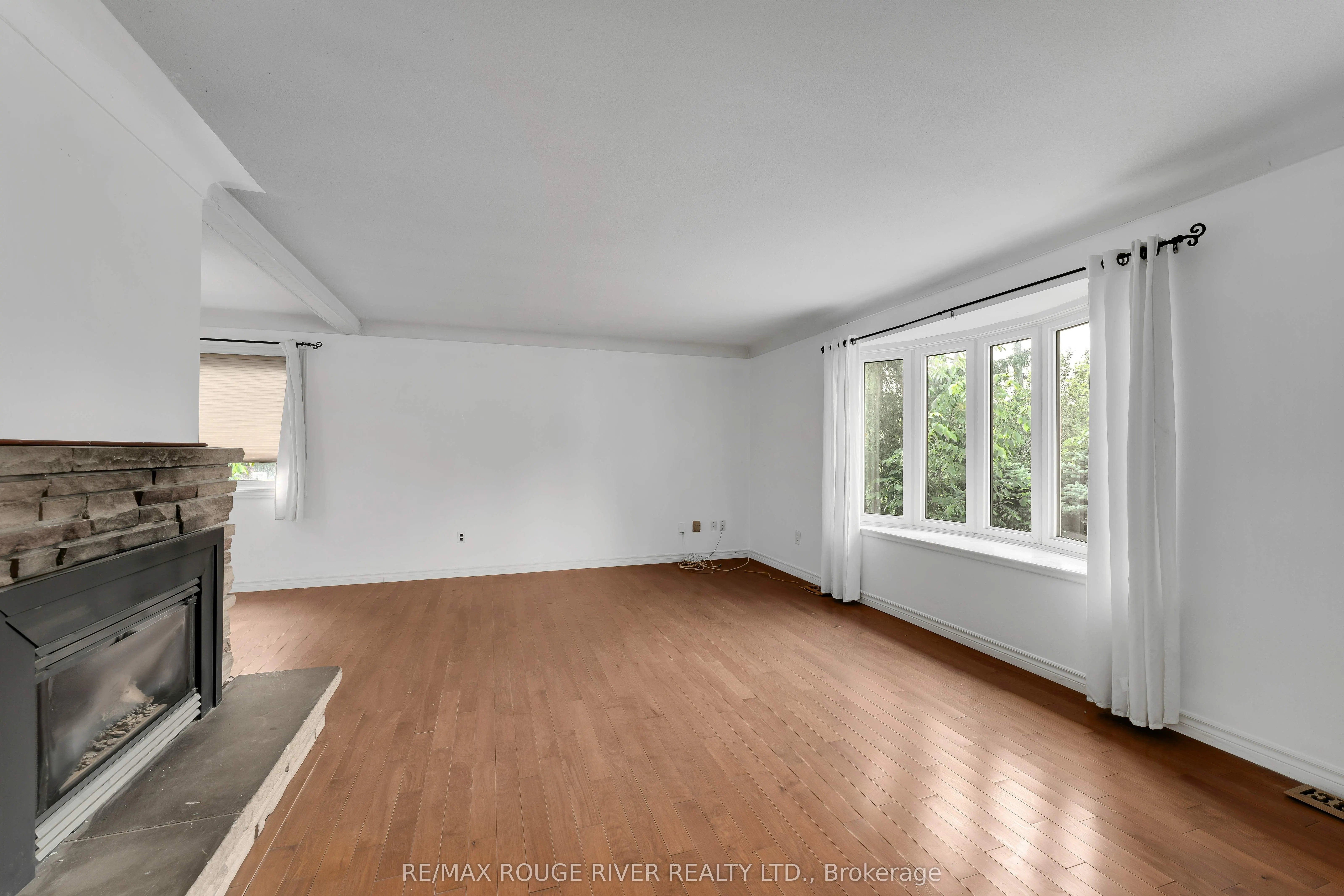 1261 Prince Charles Drive