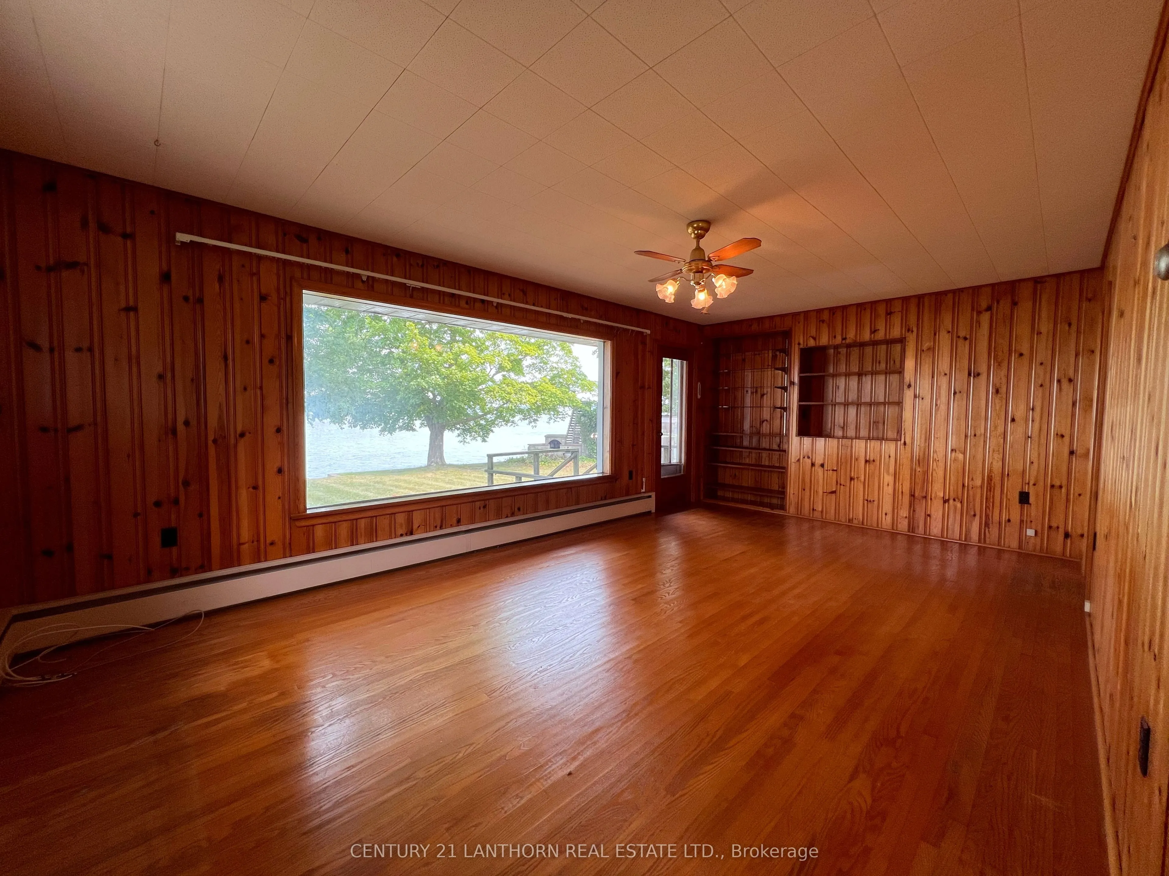 11468 Loyalist Parkway