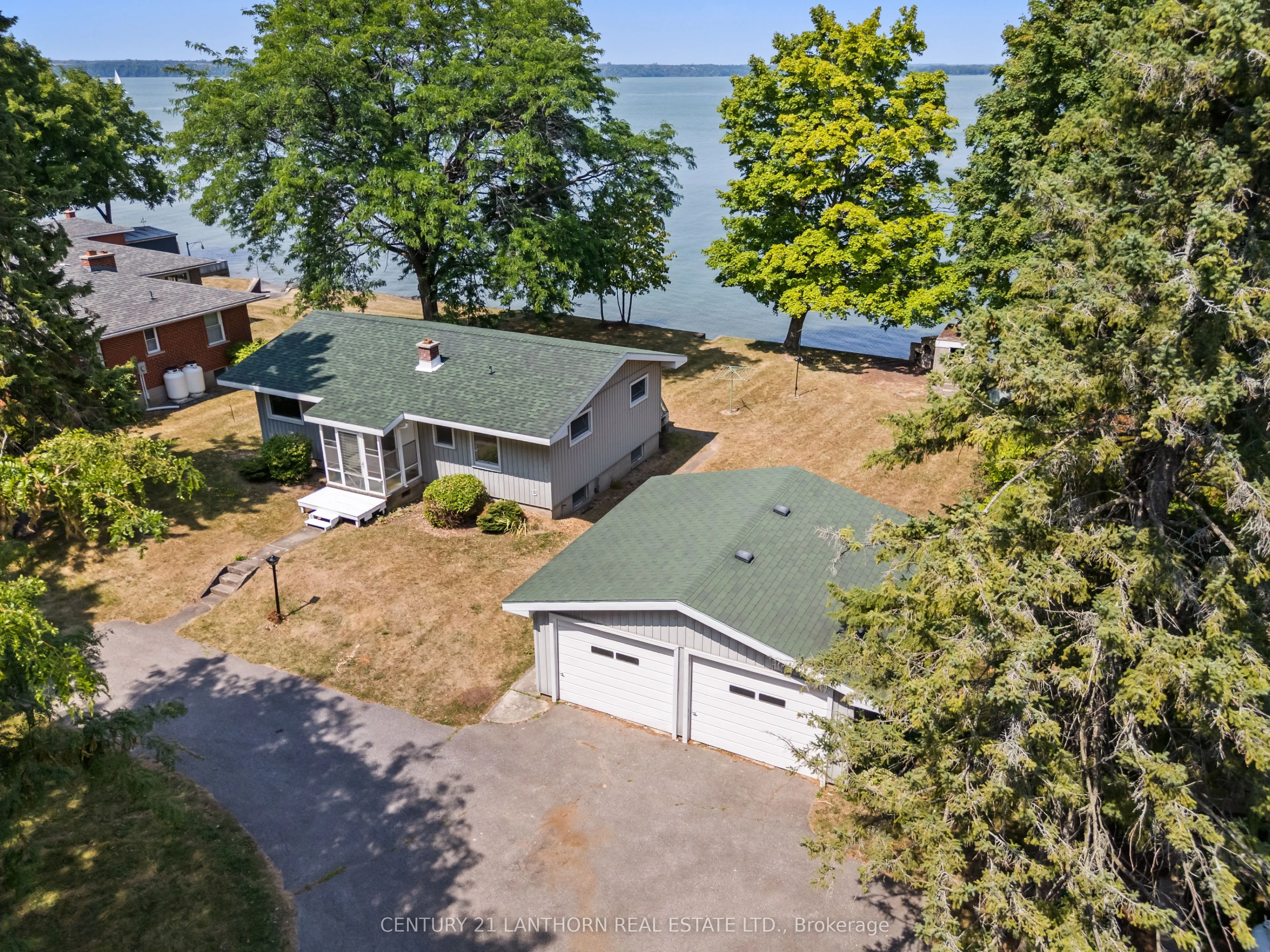 11468 Loyalist Parkway