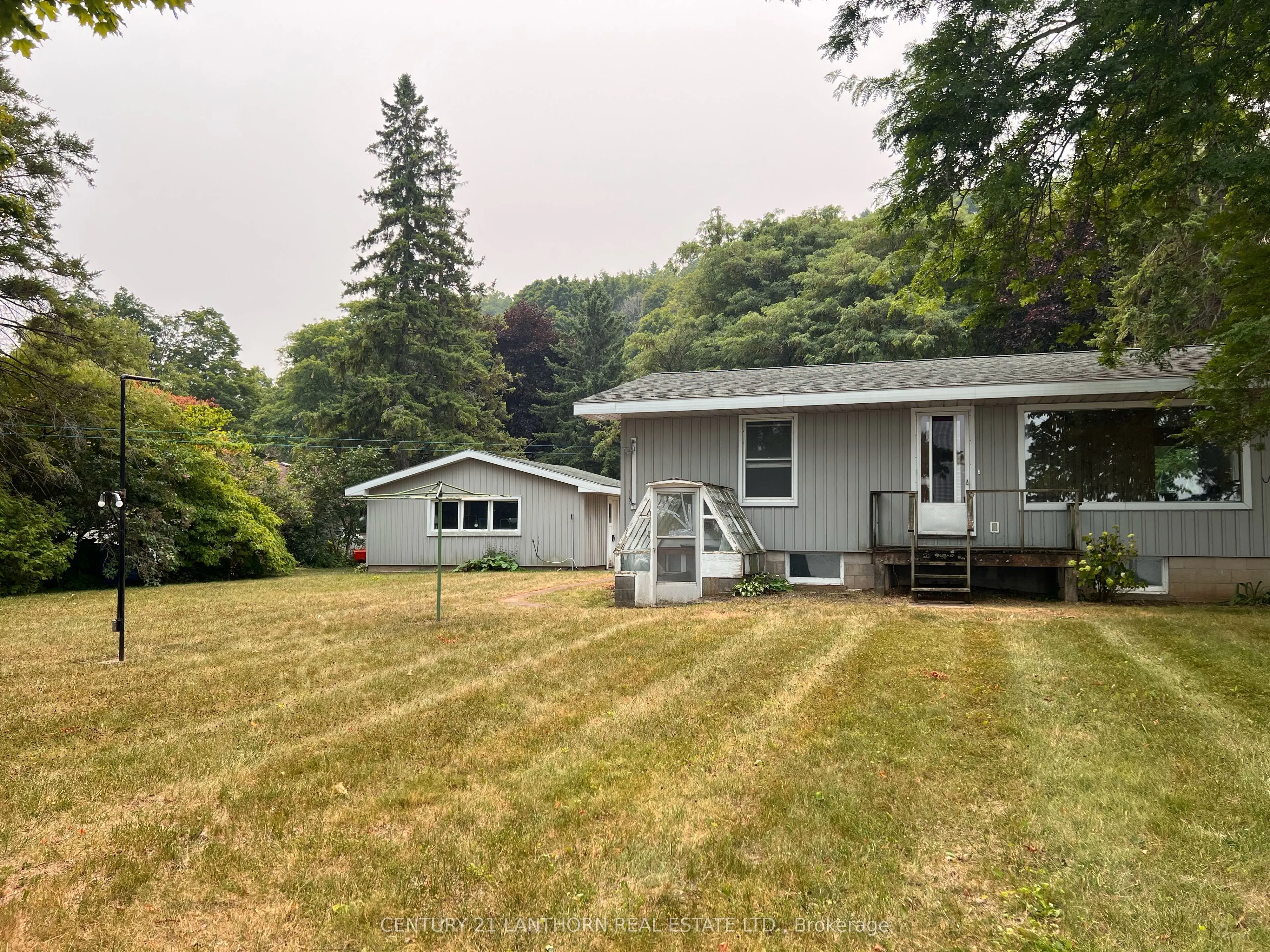 11468 Loyalist Parkway
