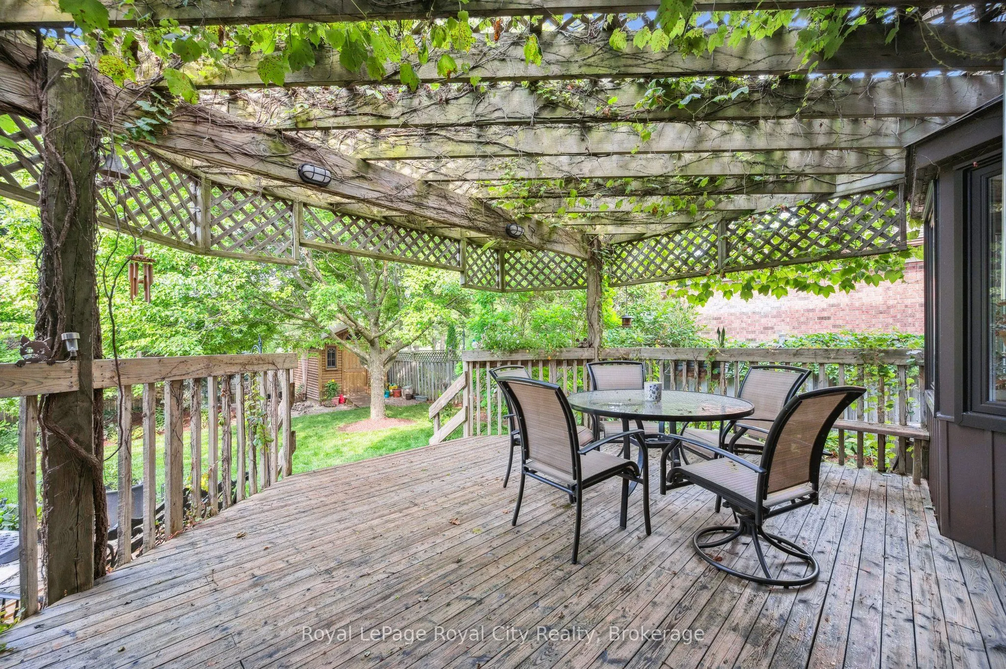 8 Forster Drive