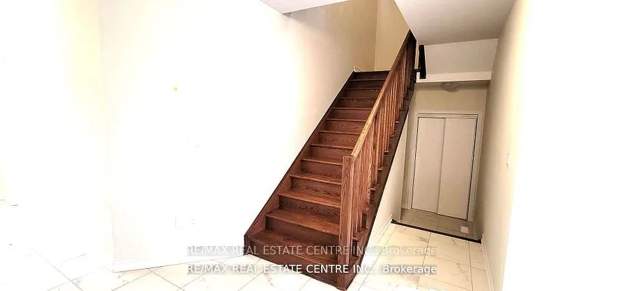 380 Barker Parkway