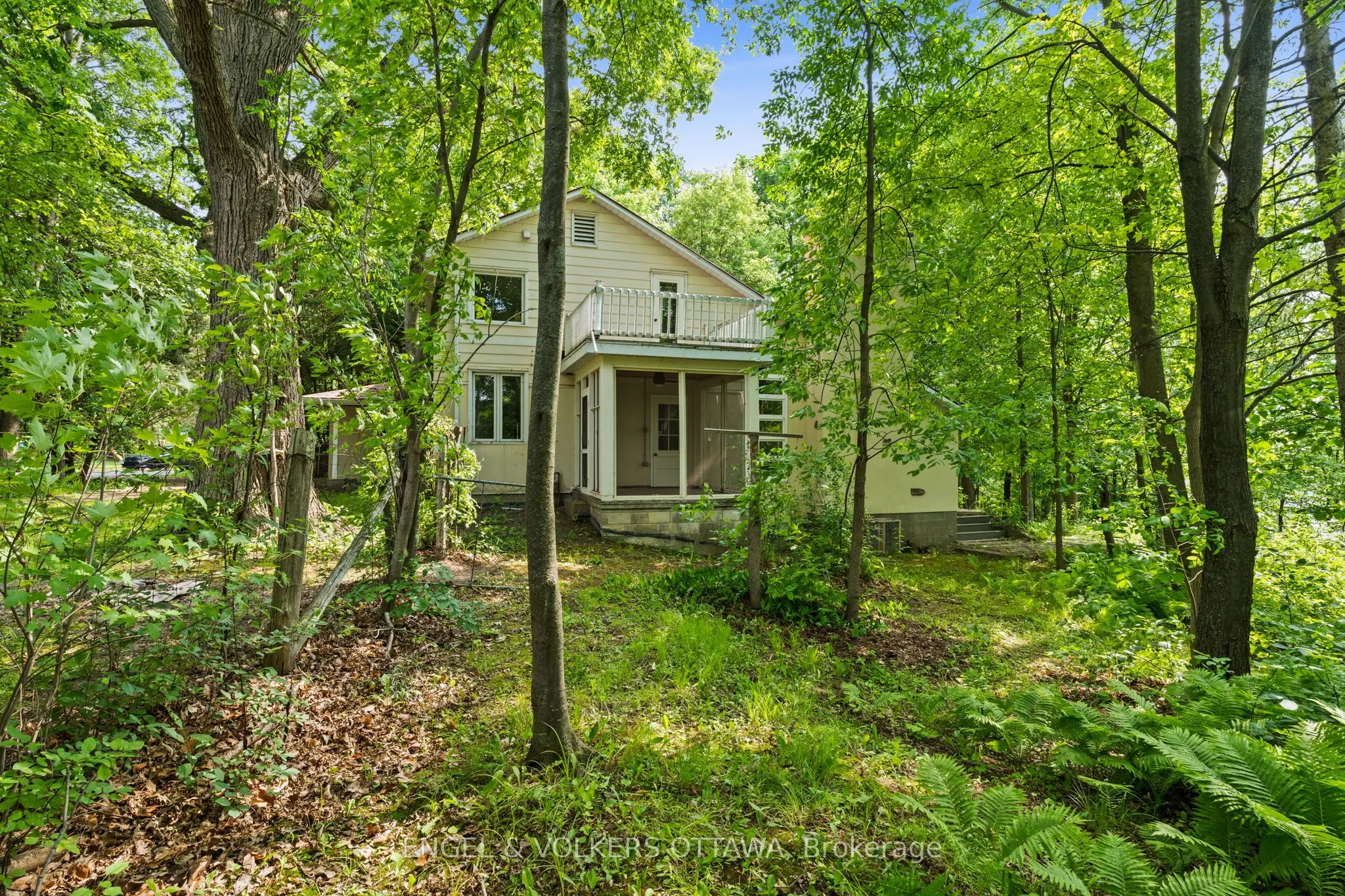 32 Ryeburn Drive