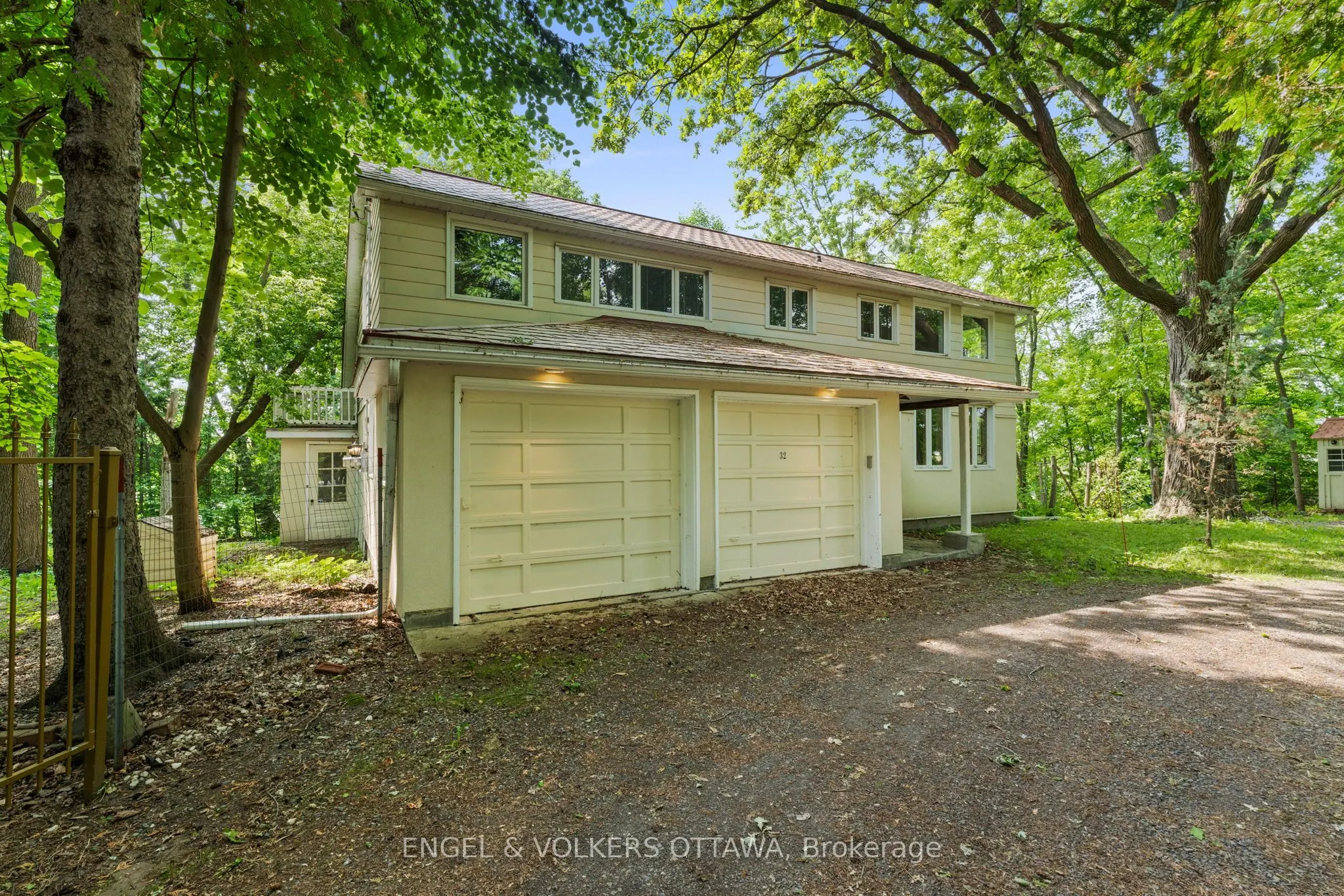 32 Ryeburn Drive
