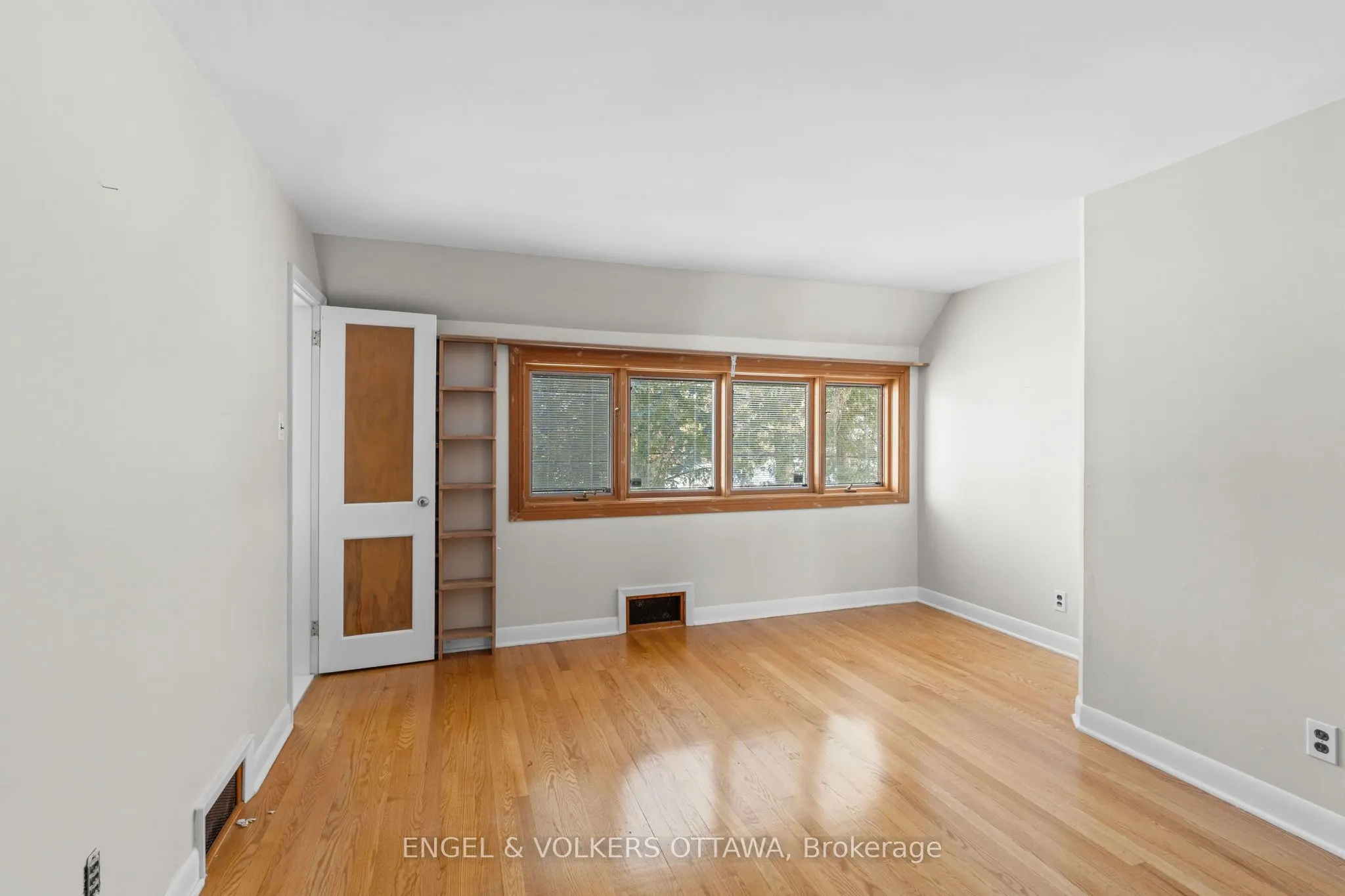 32 Ryeburn Drive