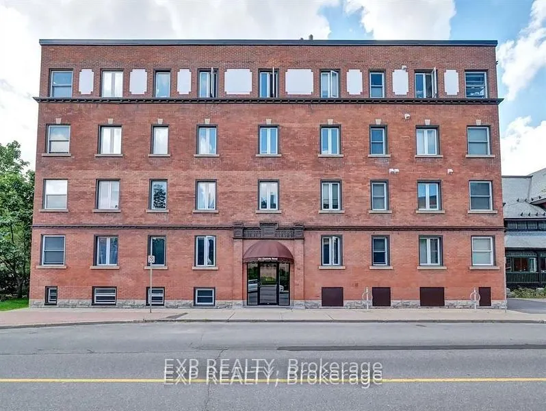 244 CHARLOTTE Street, #1
