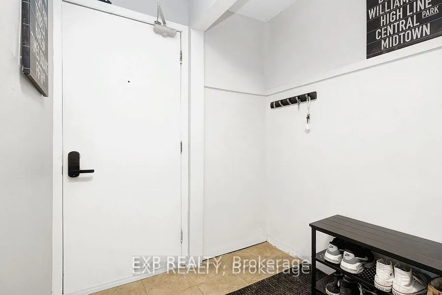 244 CHARLOTTE Street, #1