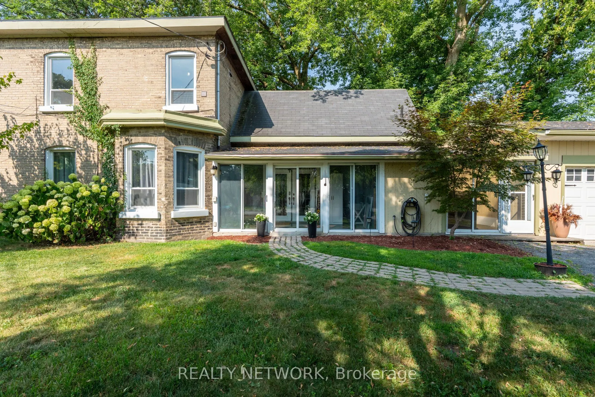 301 Grand River Avenue
