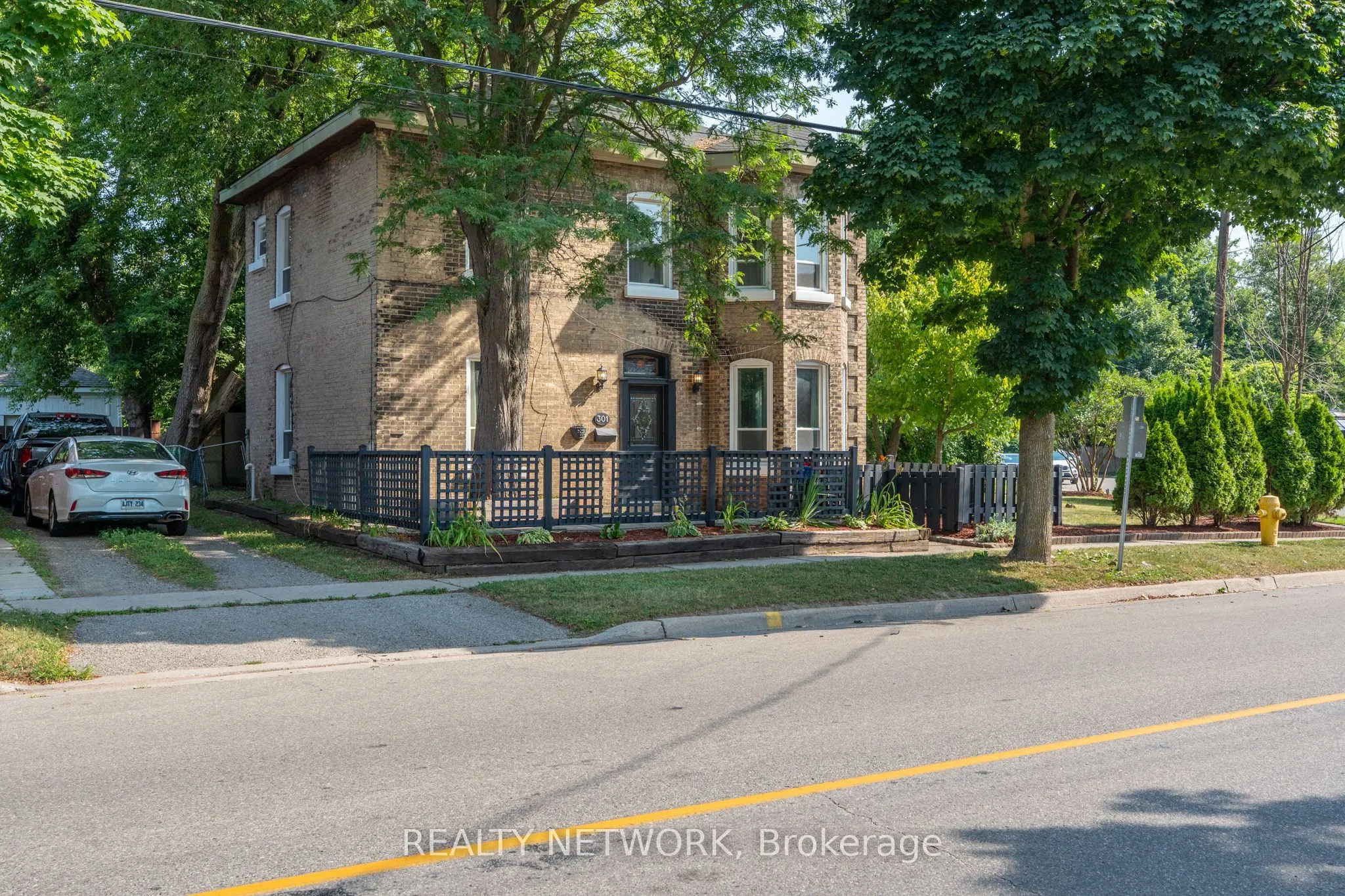 301 Grand River Avenue