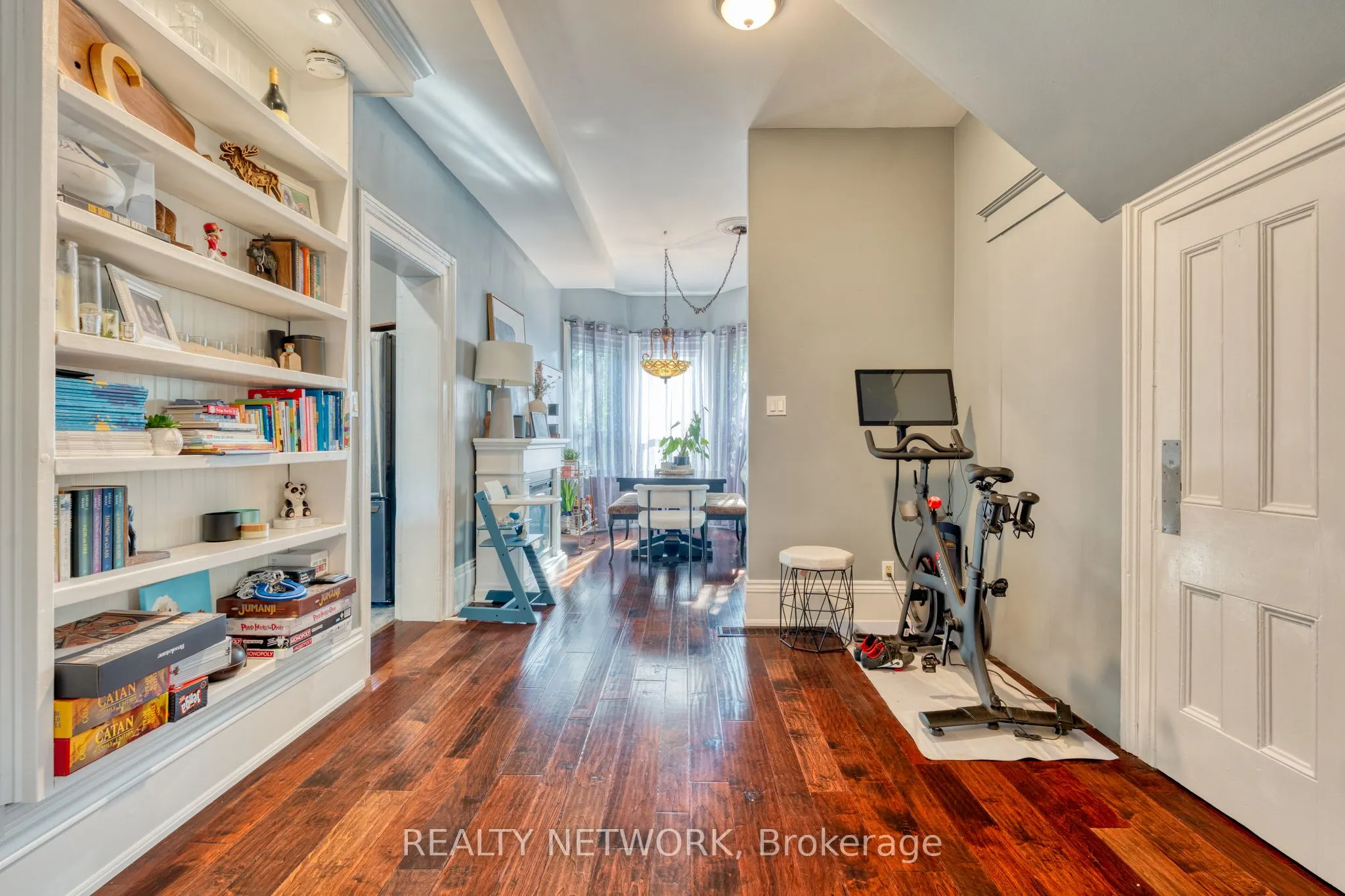 301 Grand River Avenue