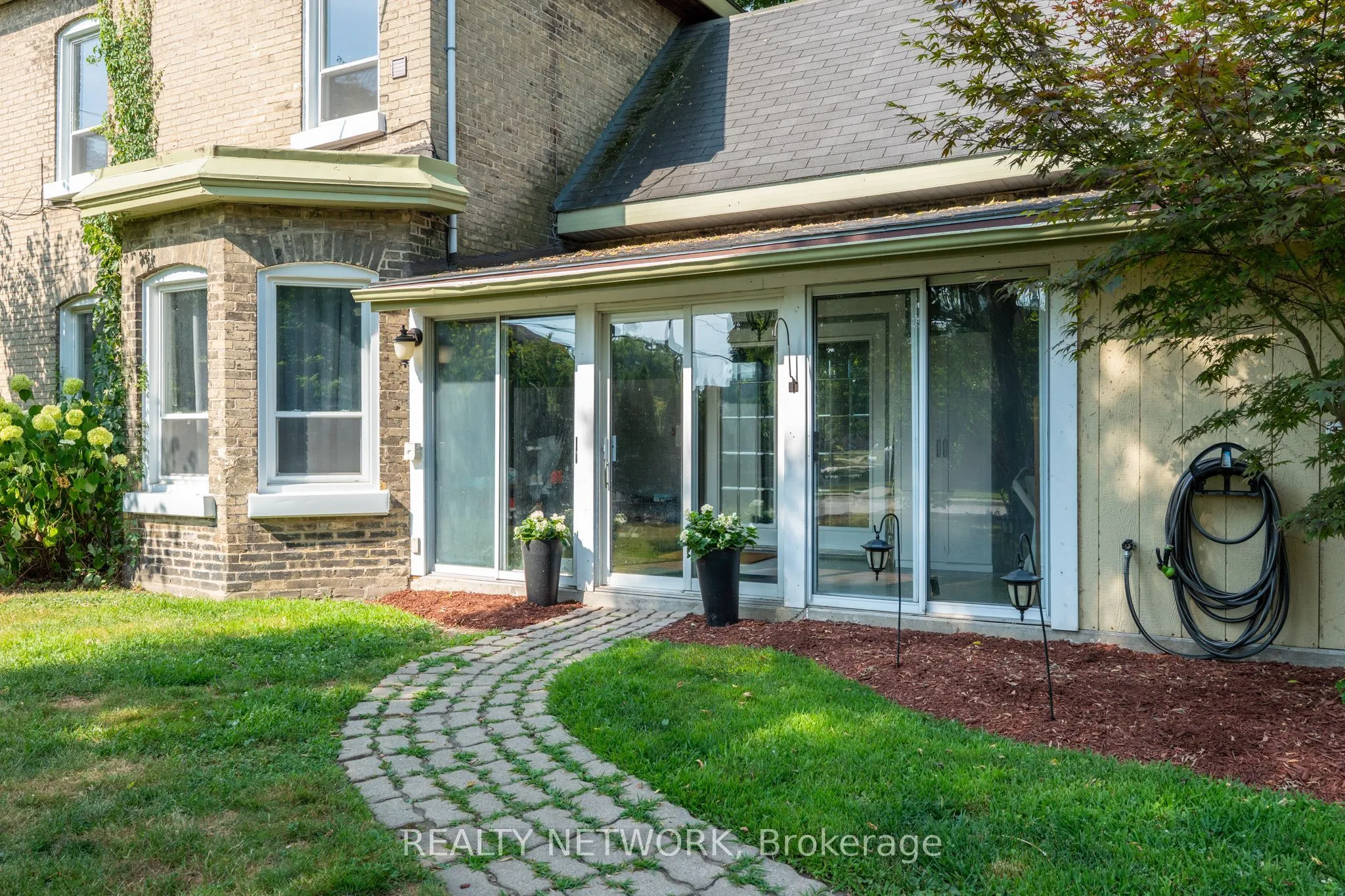 301 Grand River Avenue