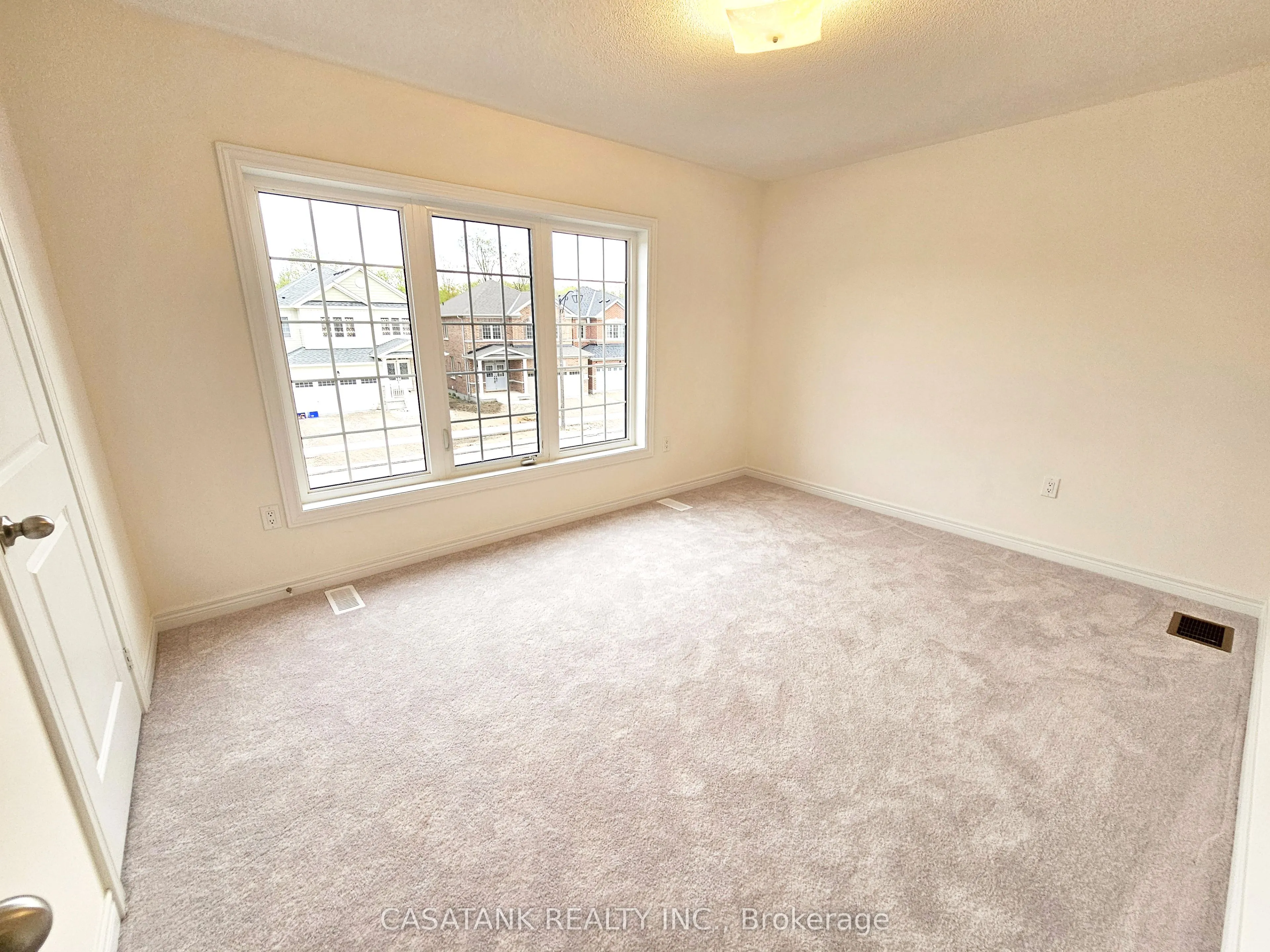 372 Leanne Lane