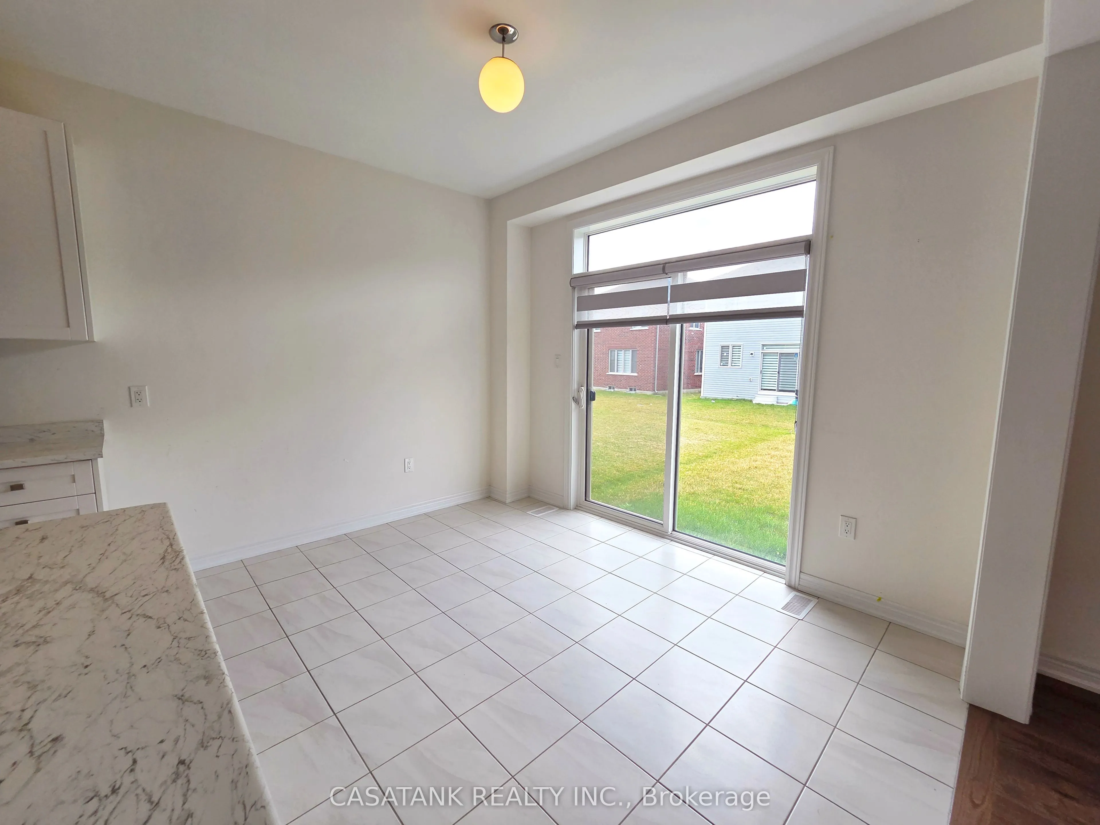 372 Leanne Lane