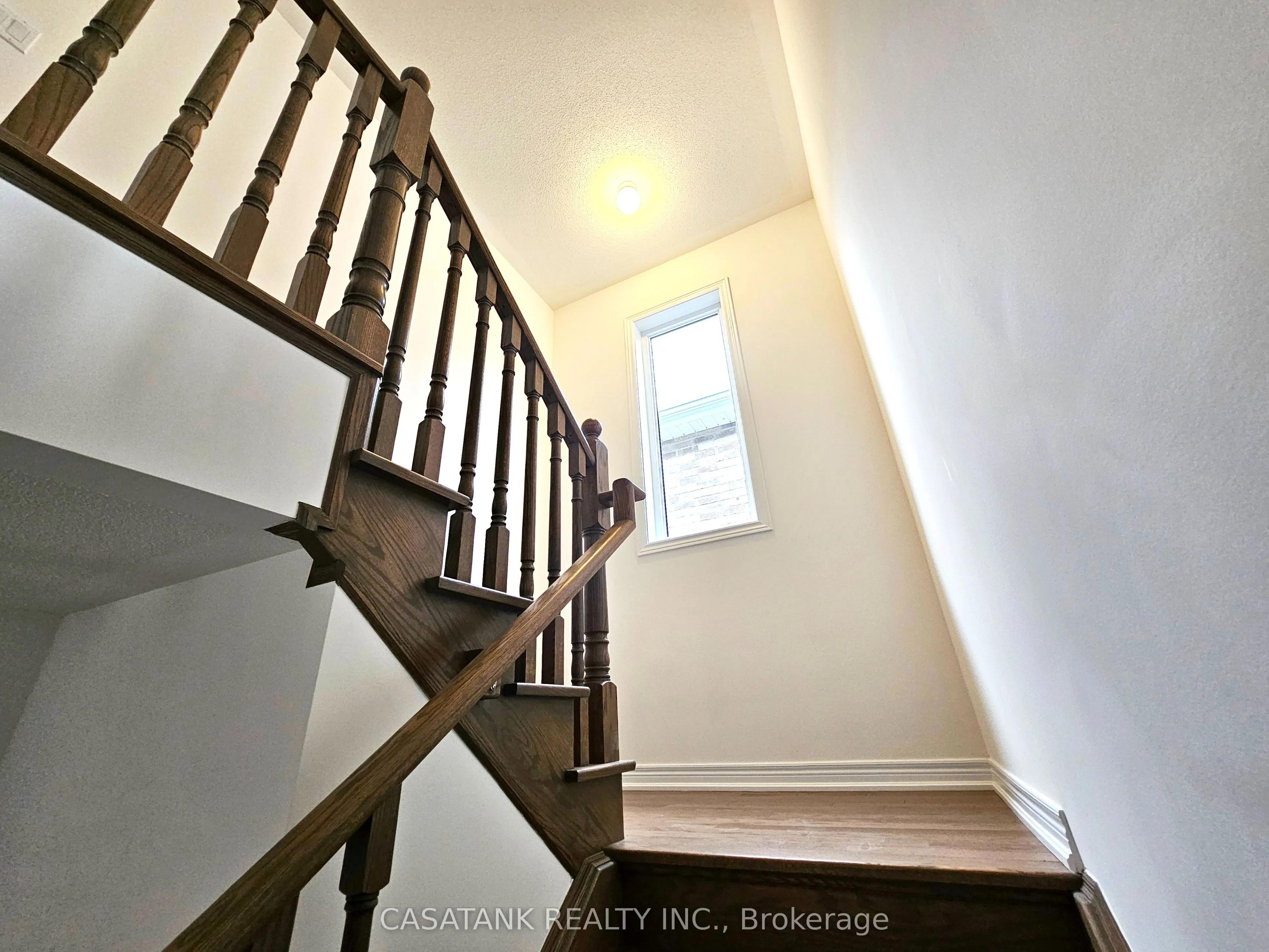 372 Leanne Lane