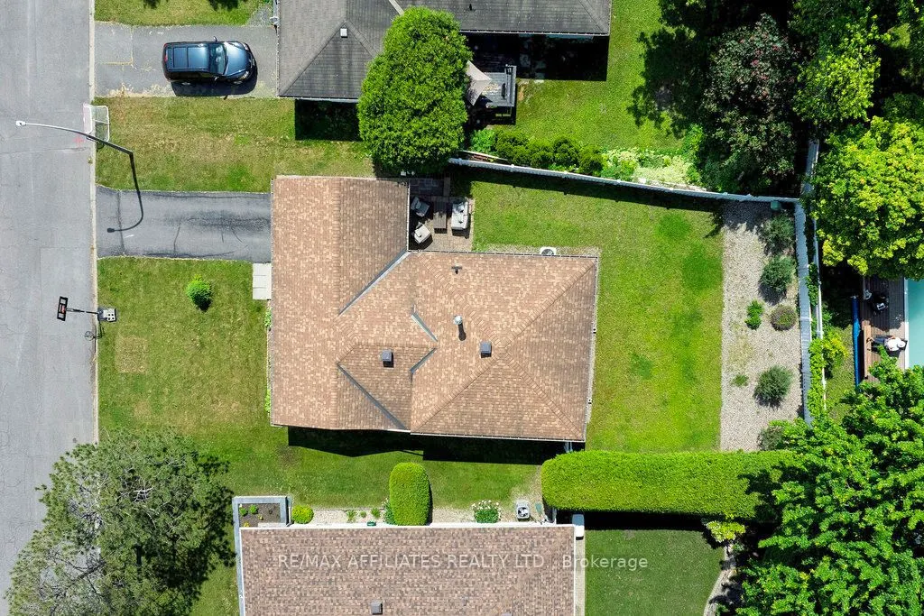 22 Red Maple Crescent