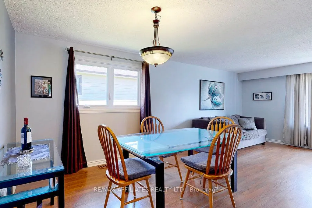 22 Red Maple Crescent