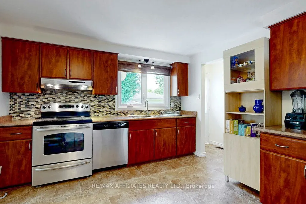 22 Red Maple Crescent