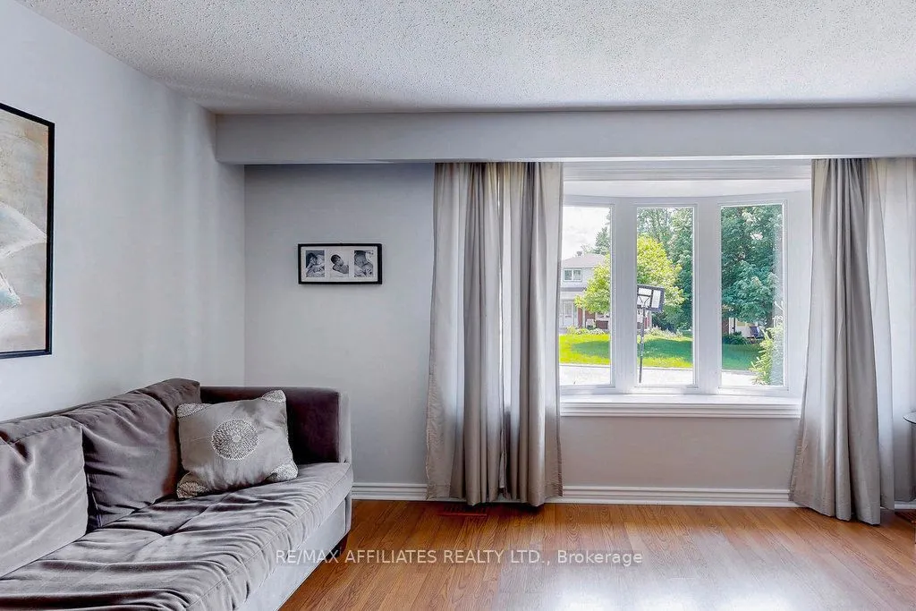 22 Red Maple Crescent