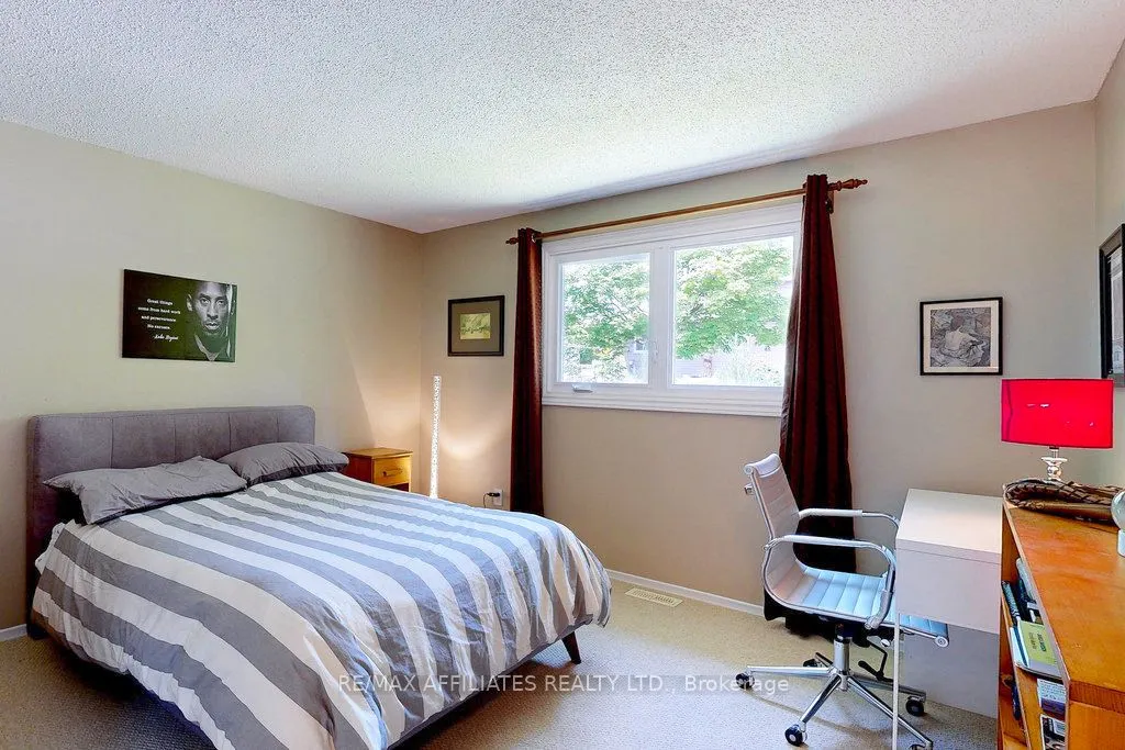 22 Red Maple Crescent