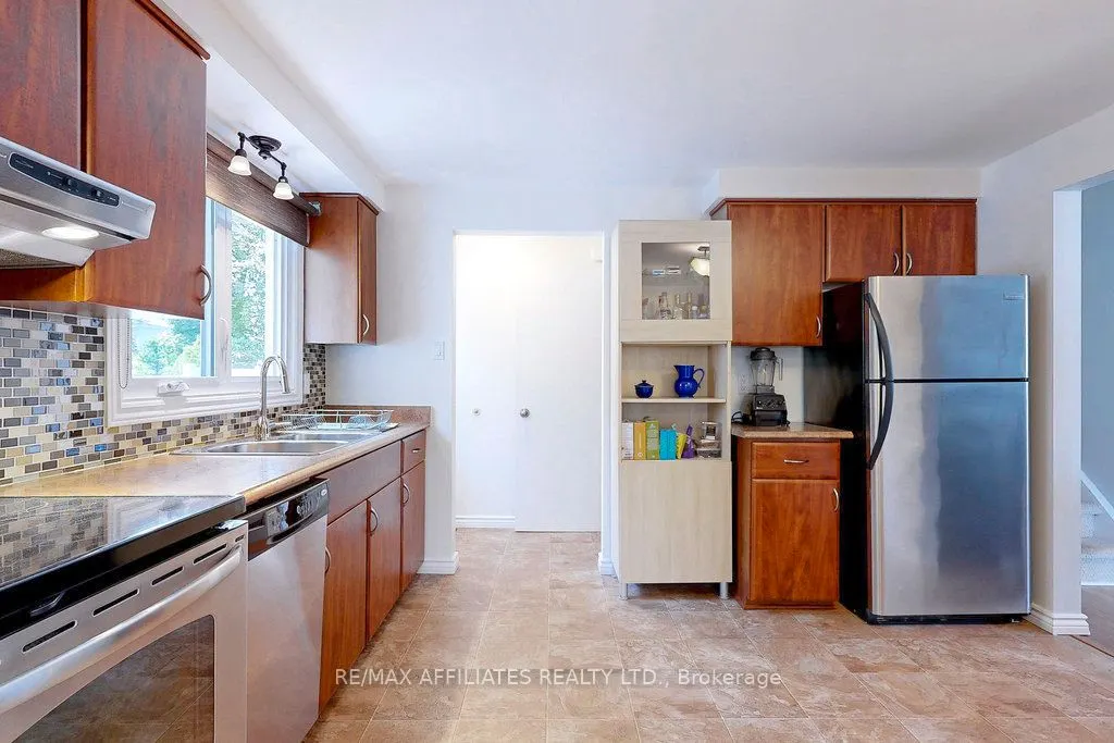 22 Red Maple Crescent