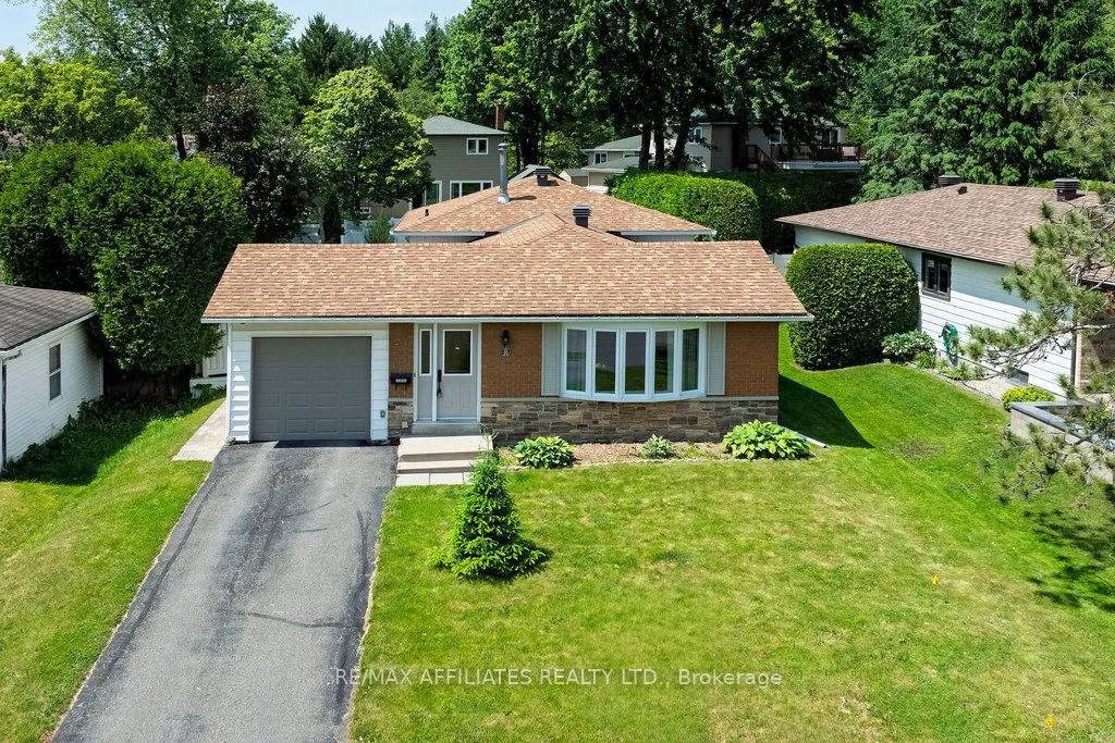 22 Red Maple Crescent