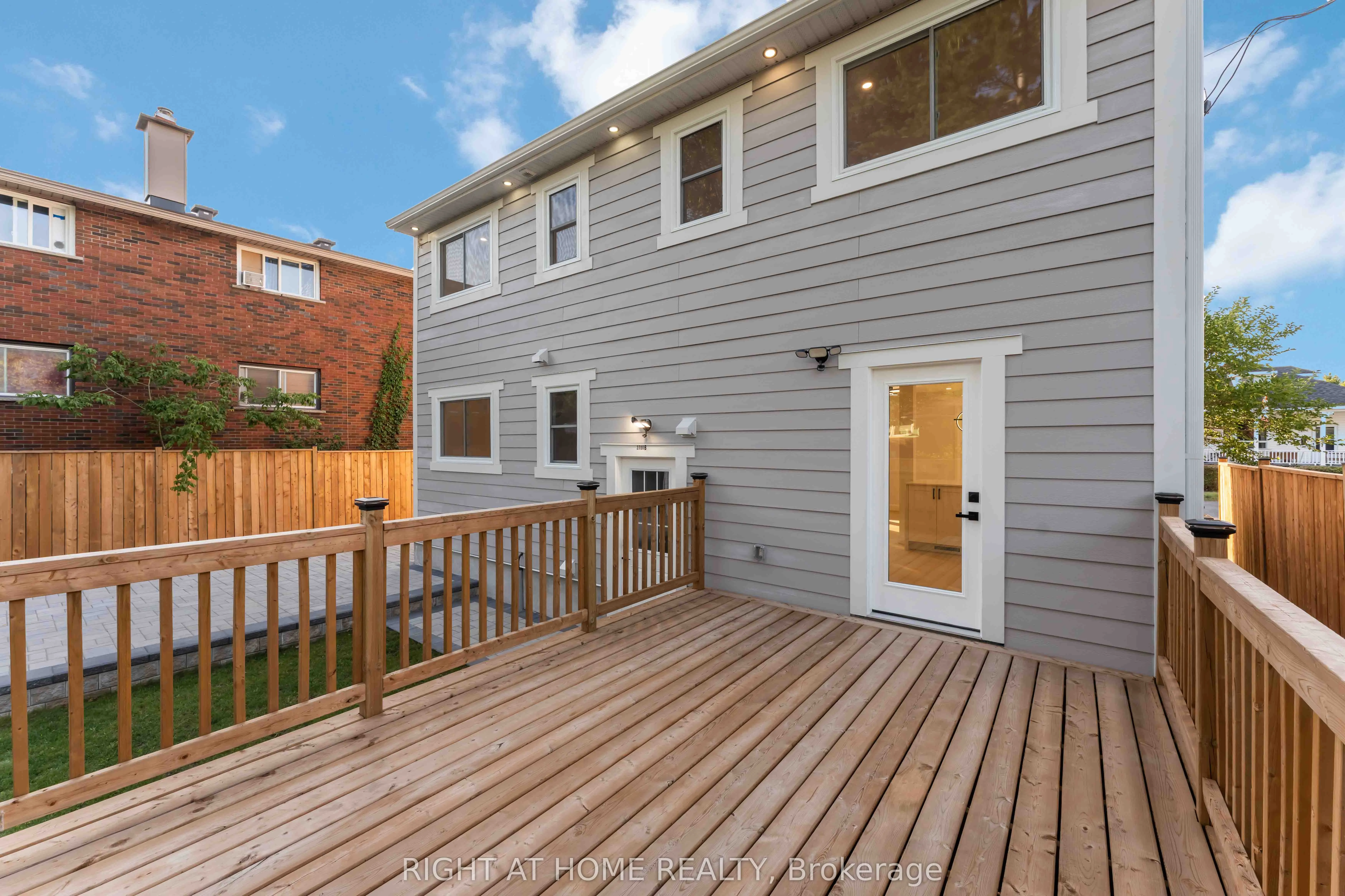 2700 Priscilla Street