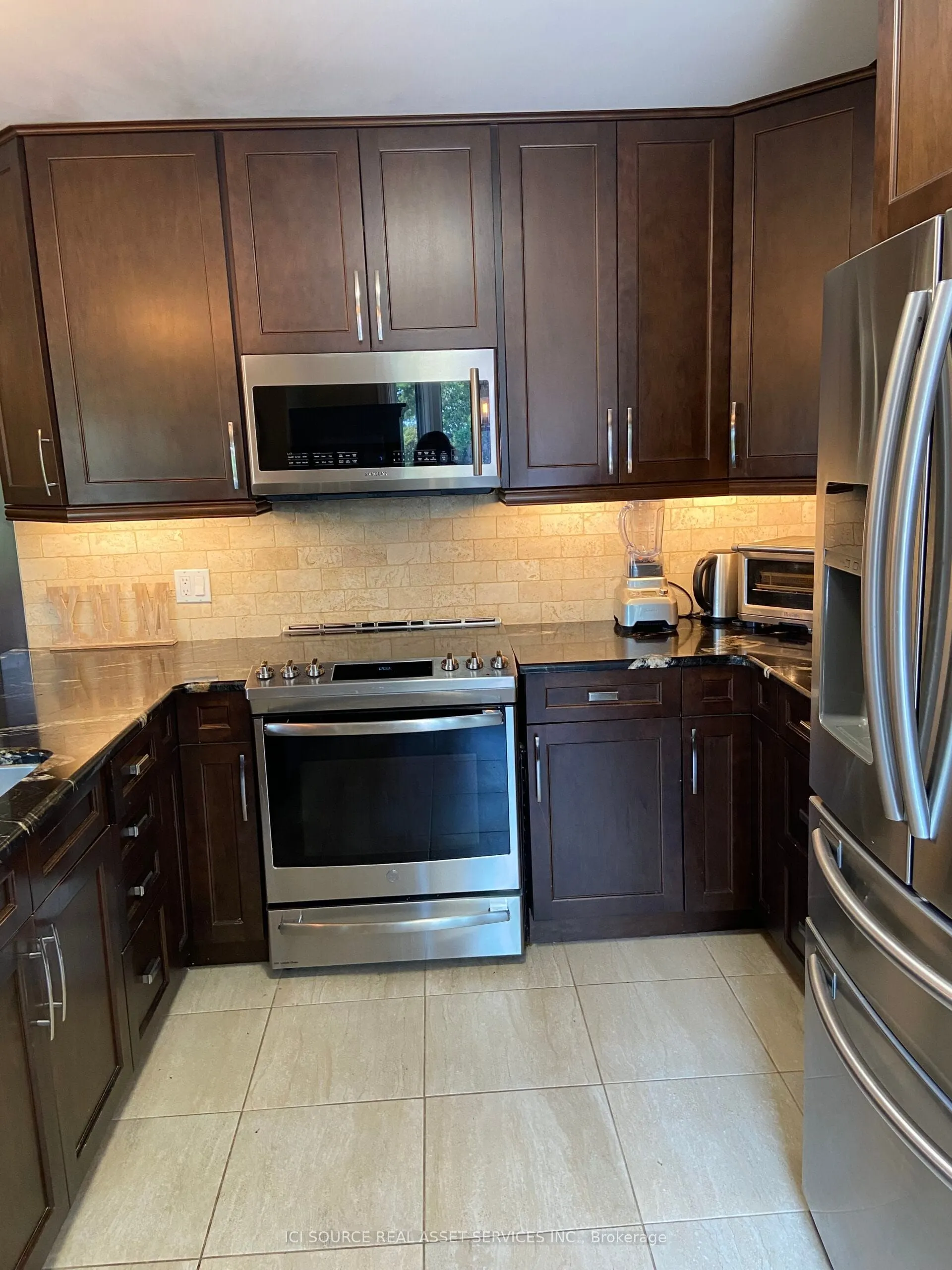 14 Montague Court