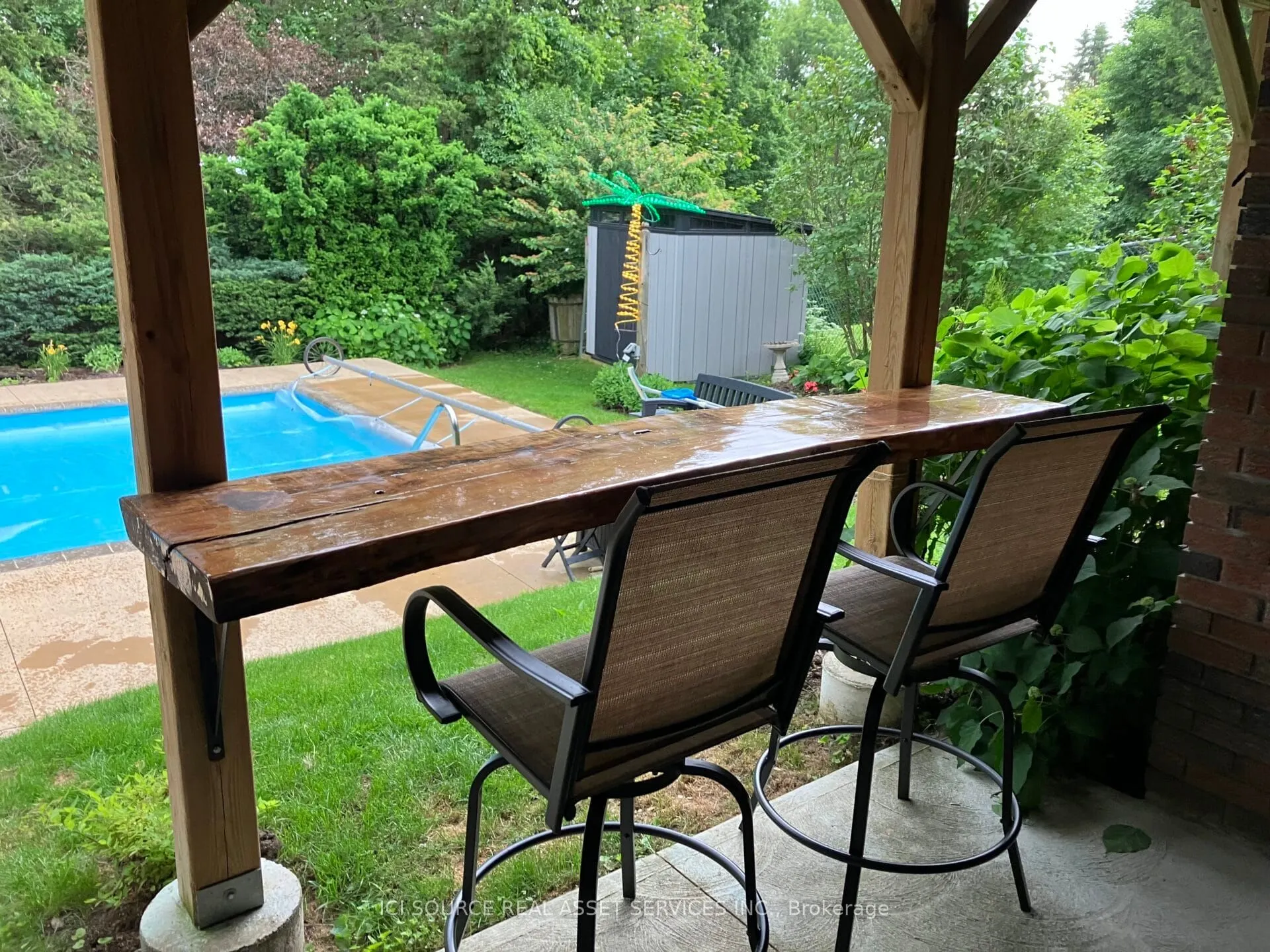 14 Montague Court