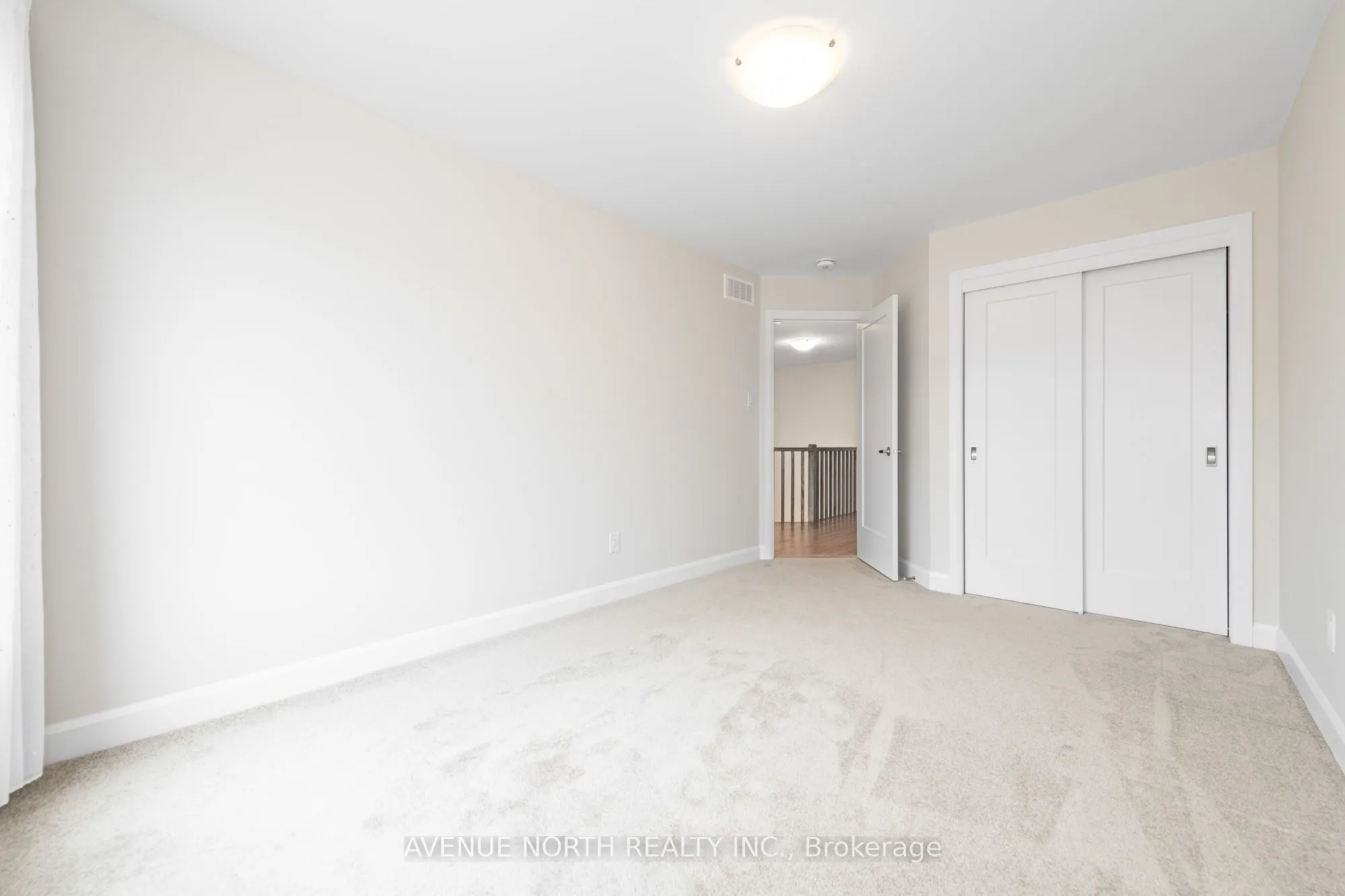121 ANGELONIA Crescent