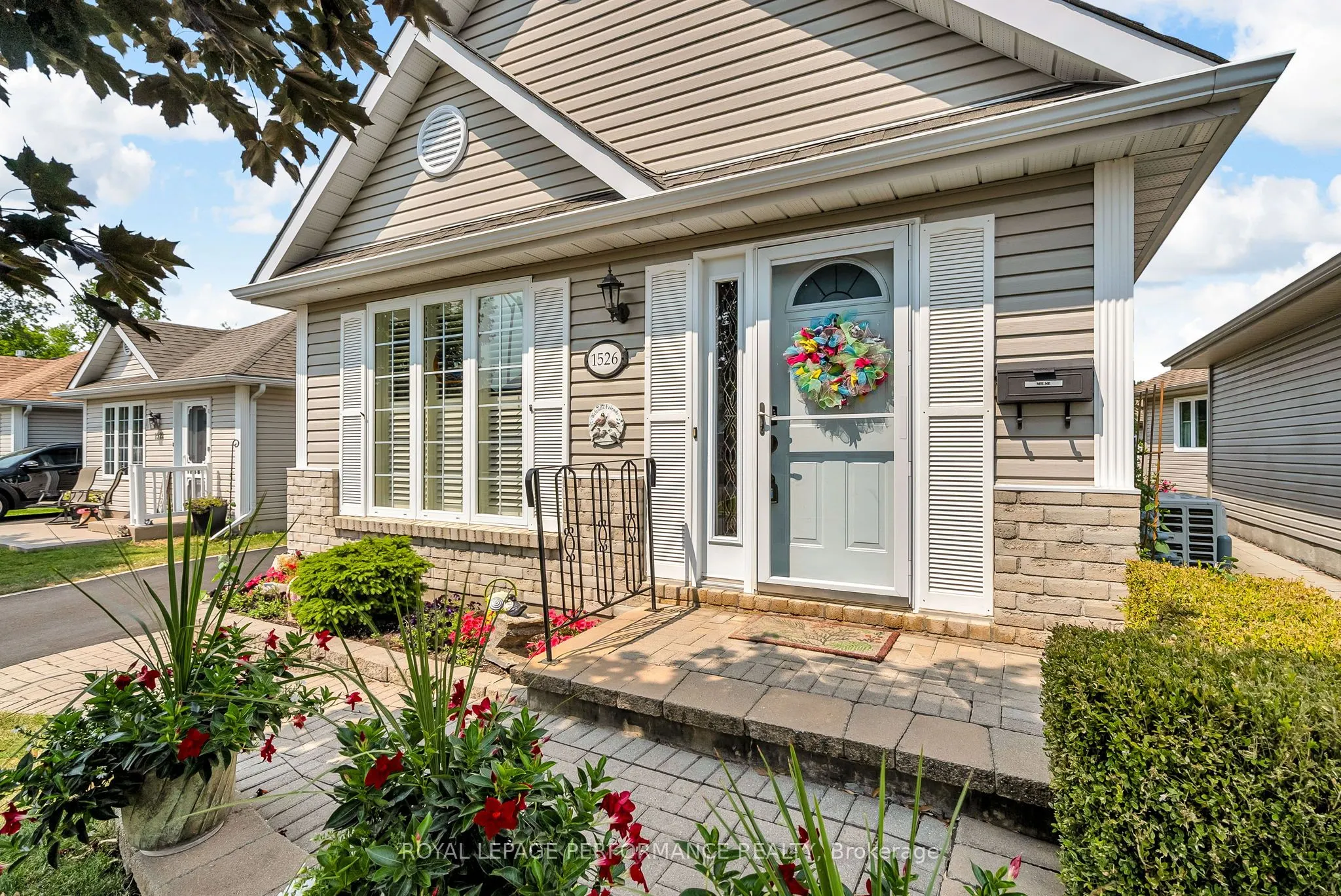 1526 Frank Court
