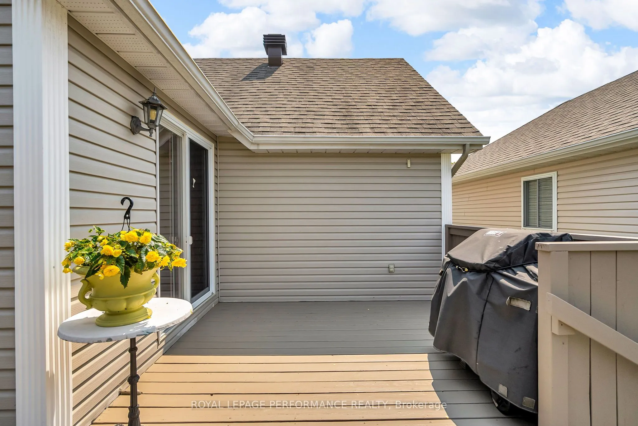 1526 Frank Court