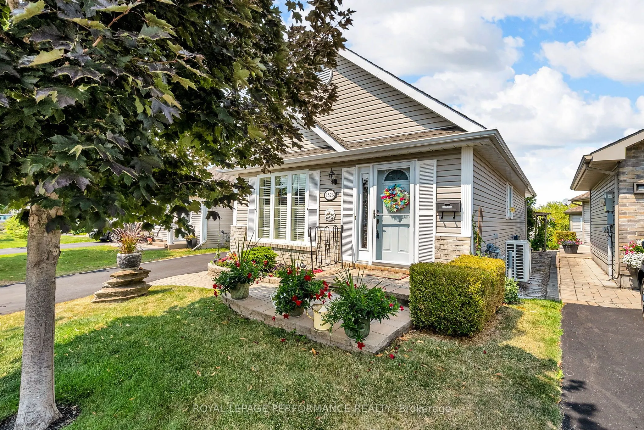 1526 Frank Court
