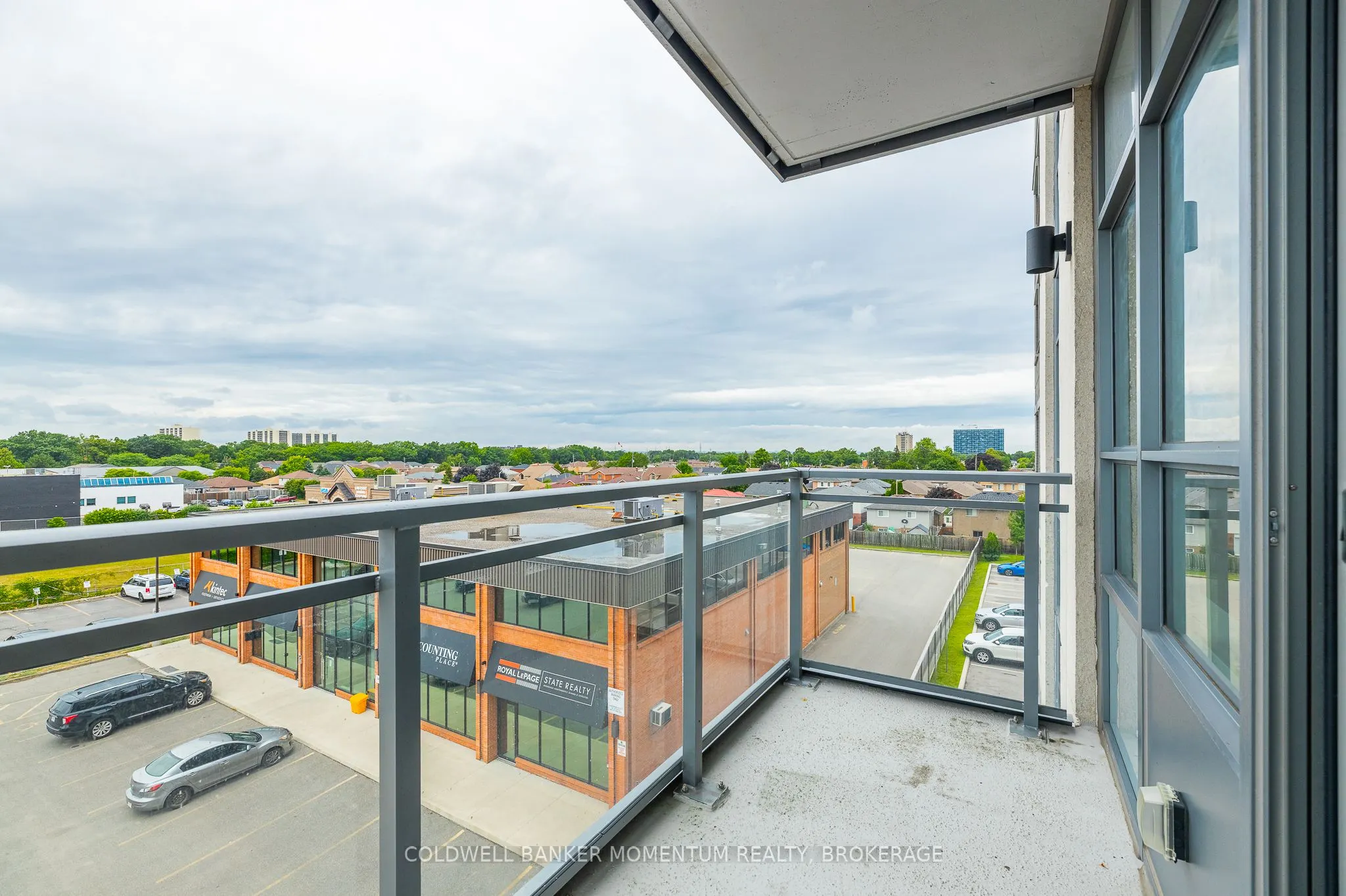 121 Highway 8, #416