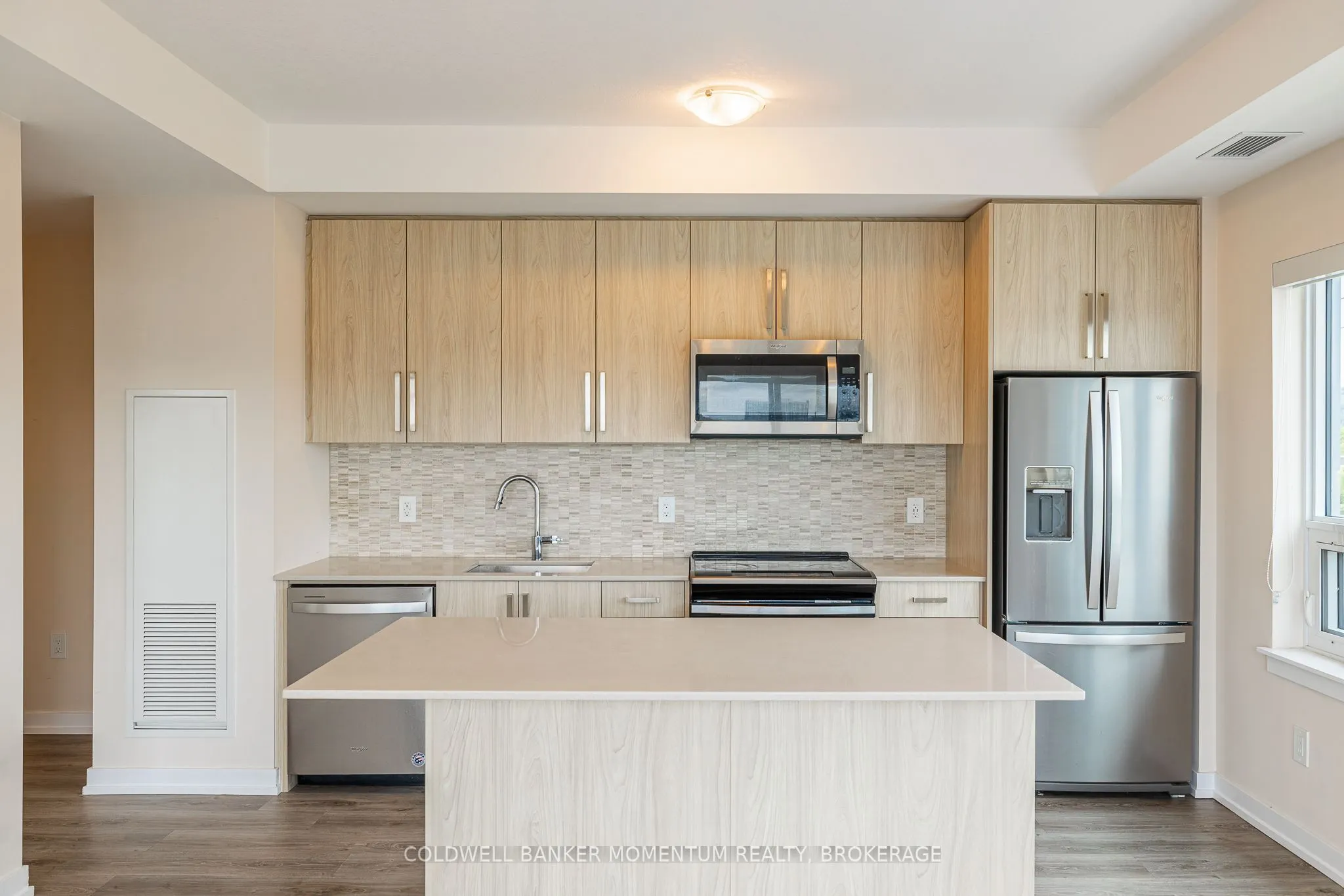 121 Highway 8, #416