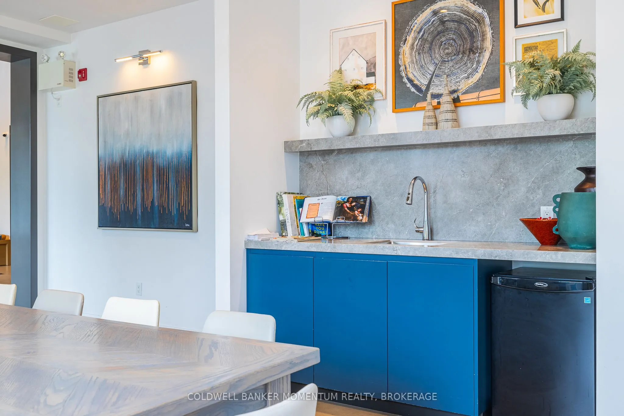 121 Highway 8, #416