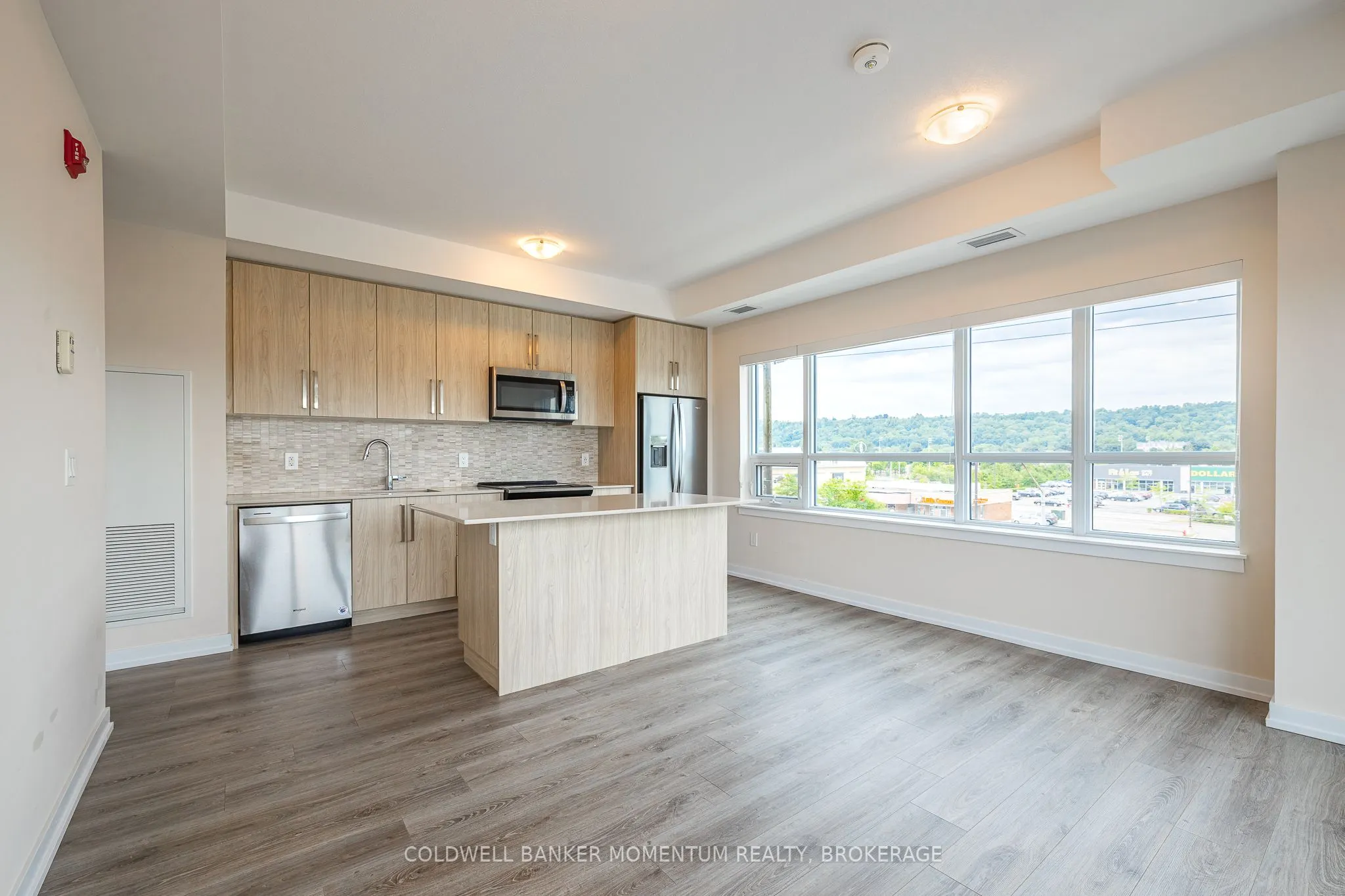 121 Highway 8, #416