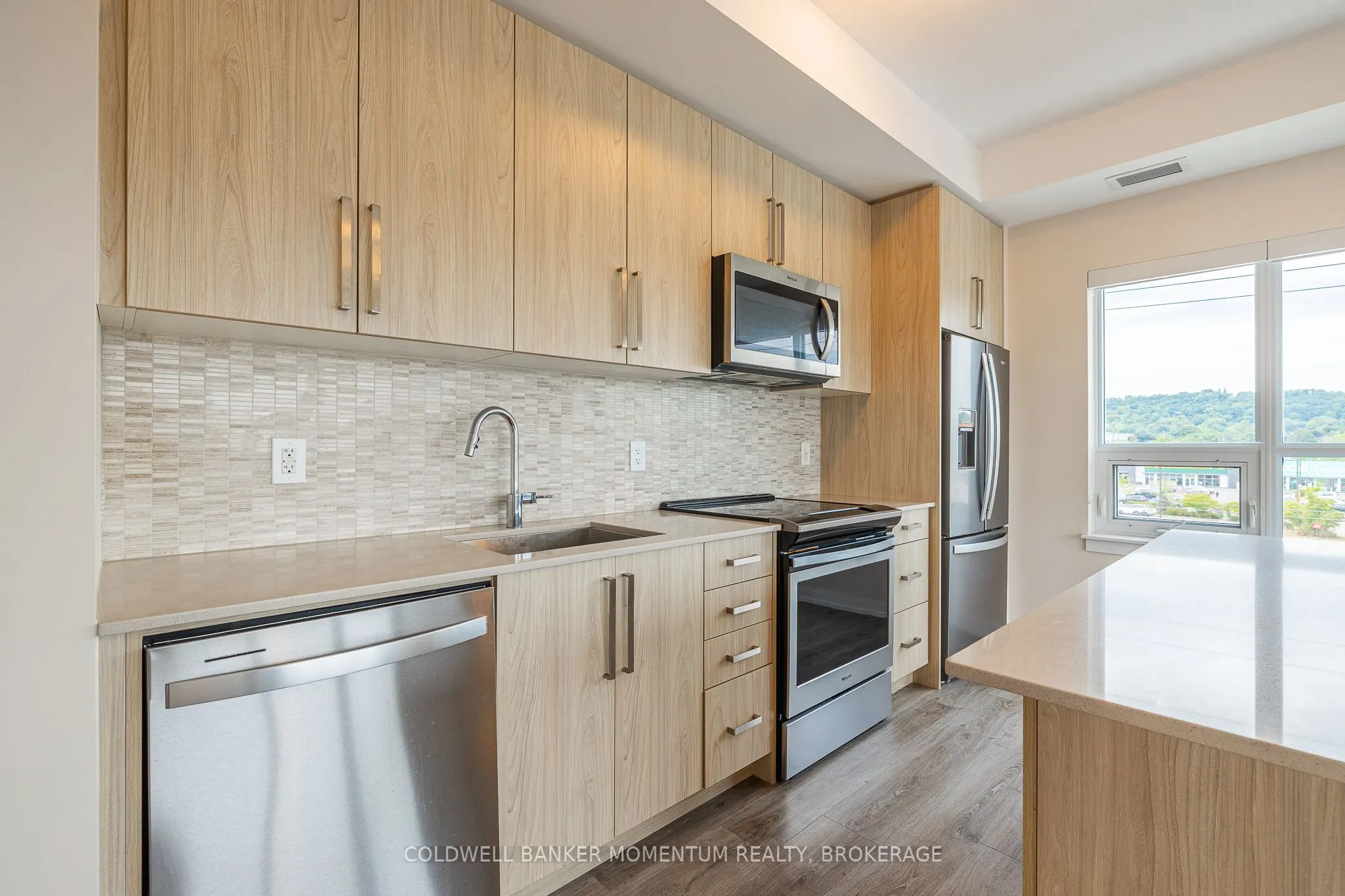 121 Highway 8, #416