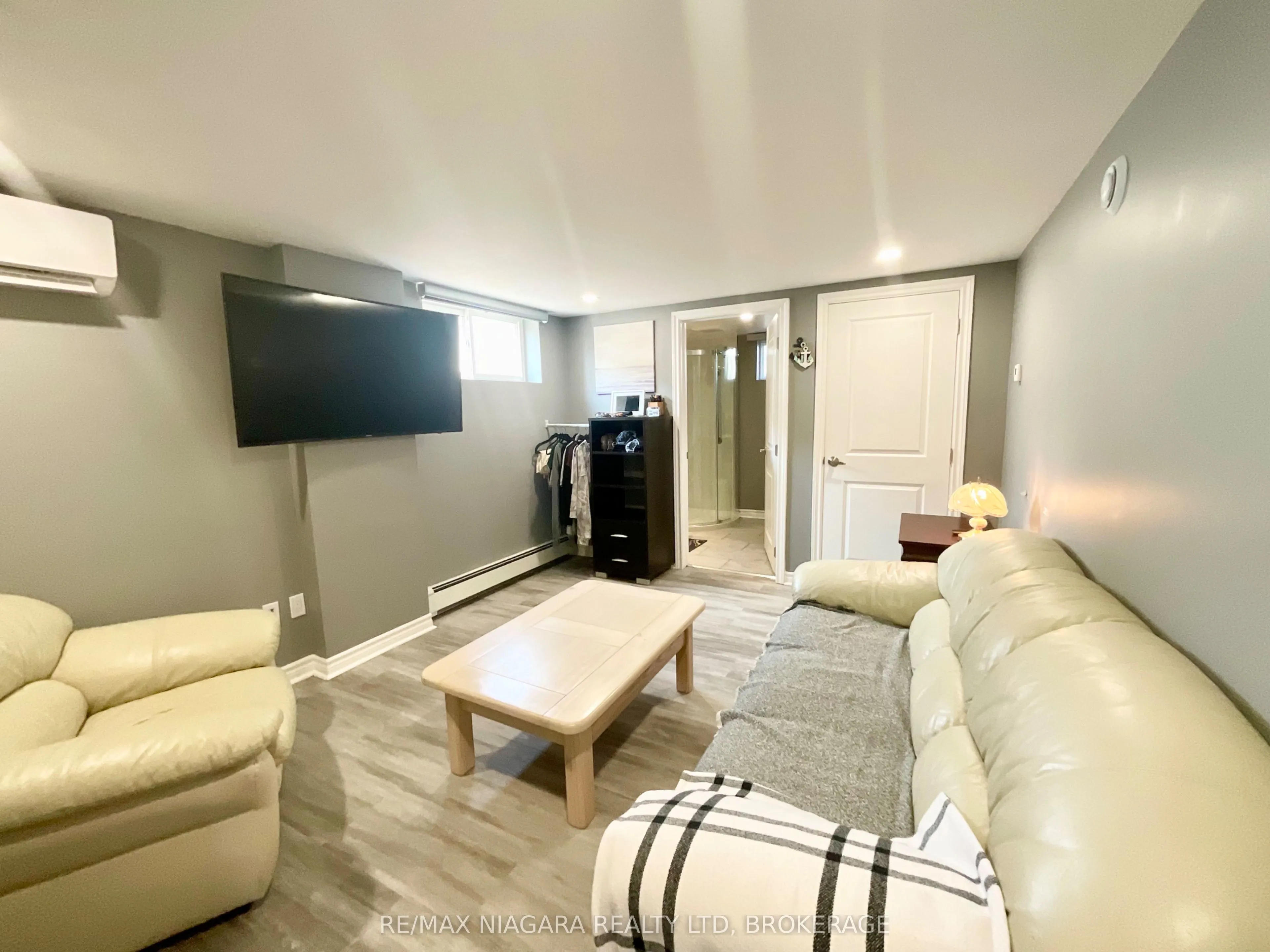 136 CLARKE Street, #Lower