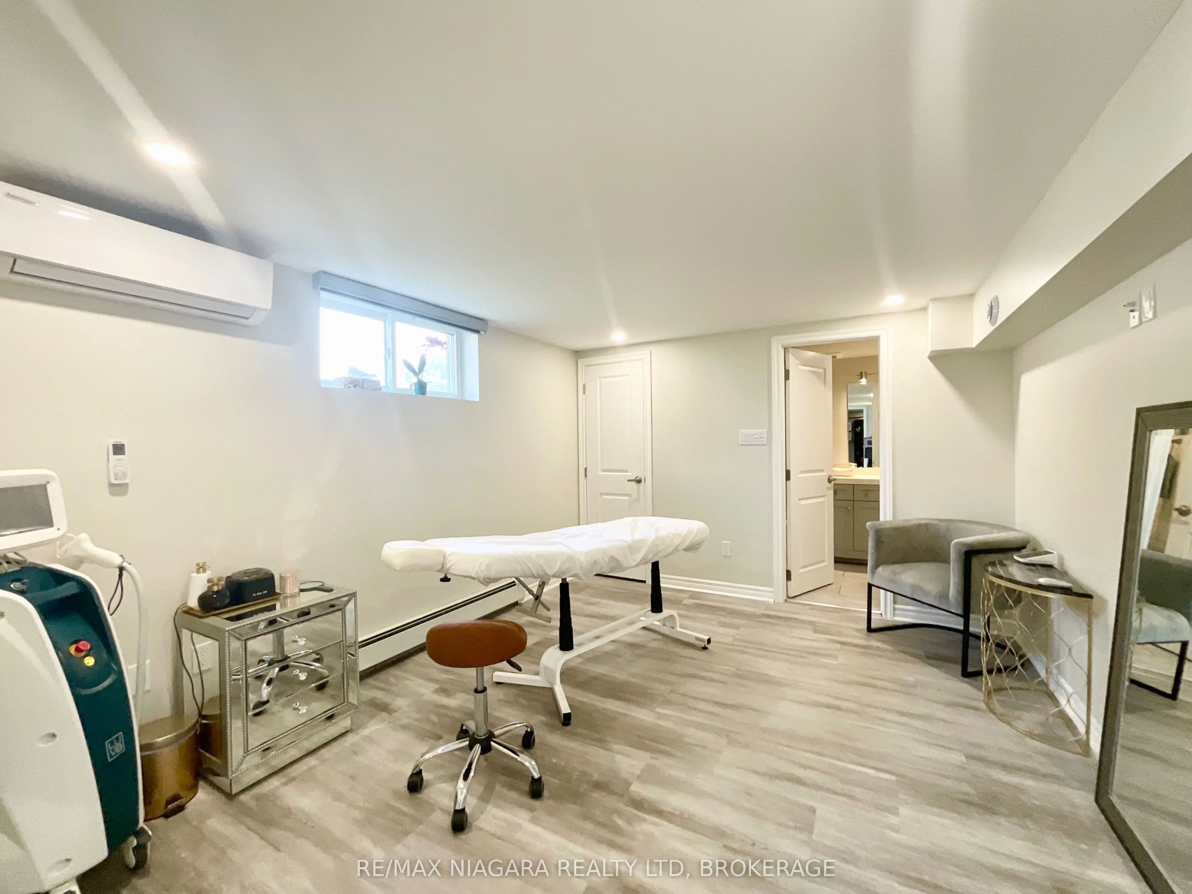136 CLARKE Street, #Lower
