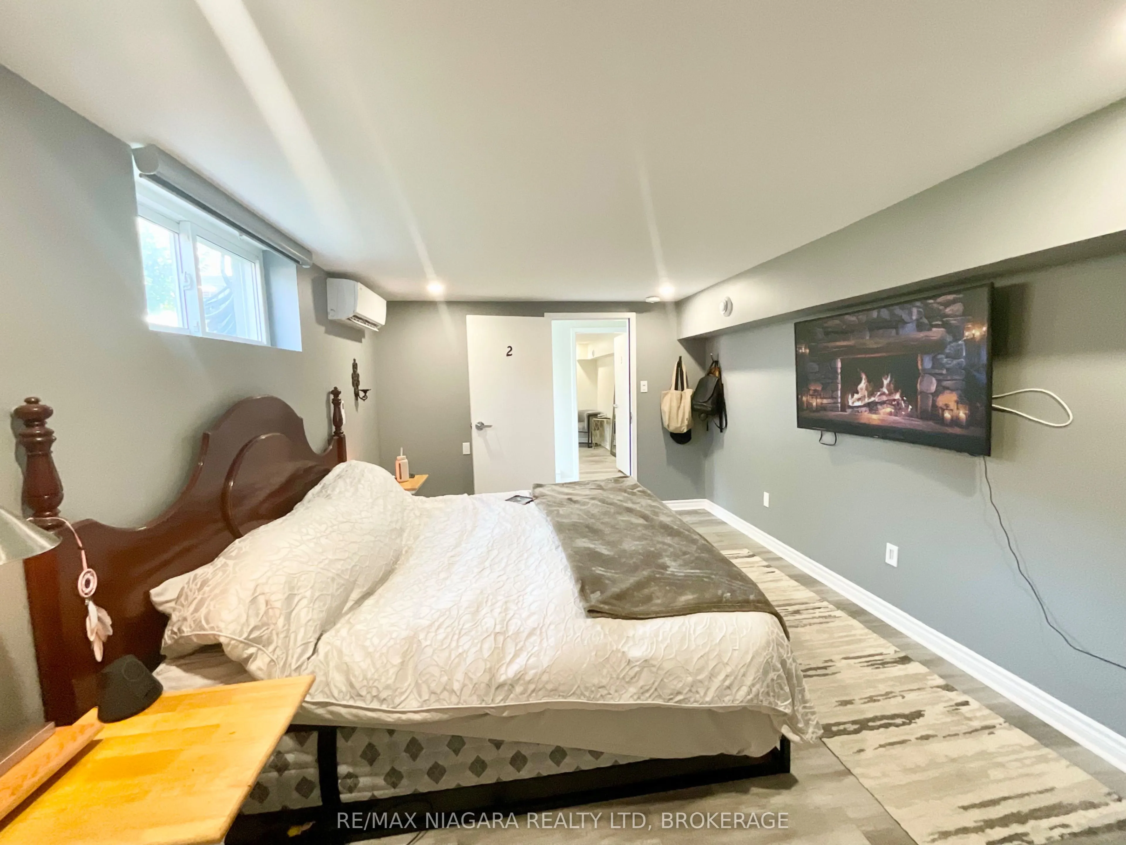 136 CLARKE Street, #Lower