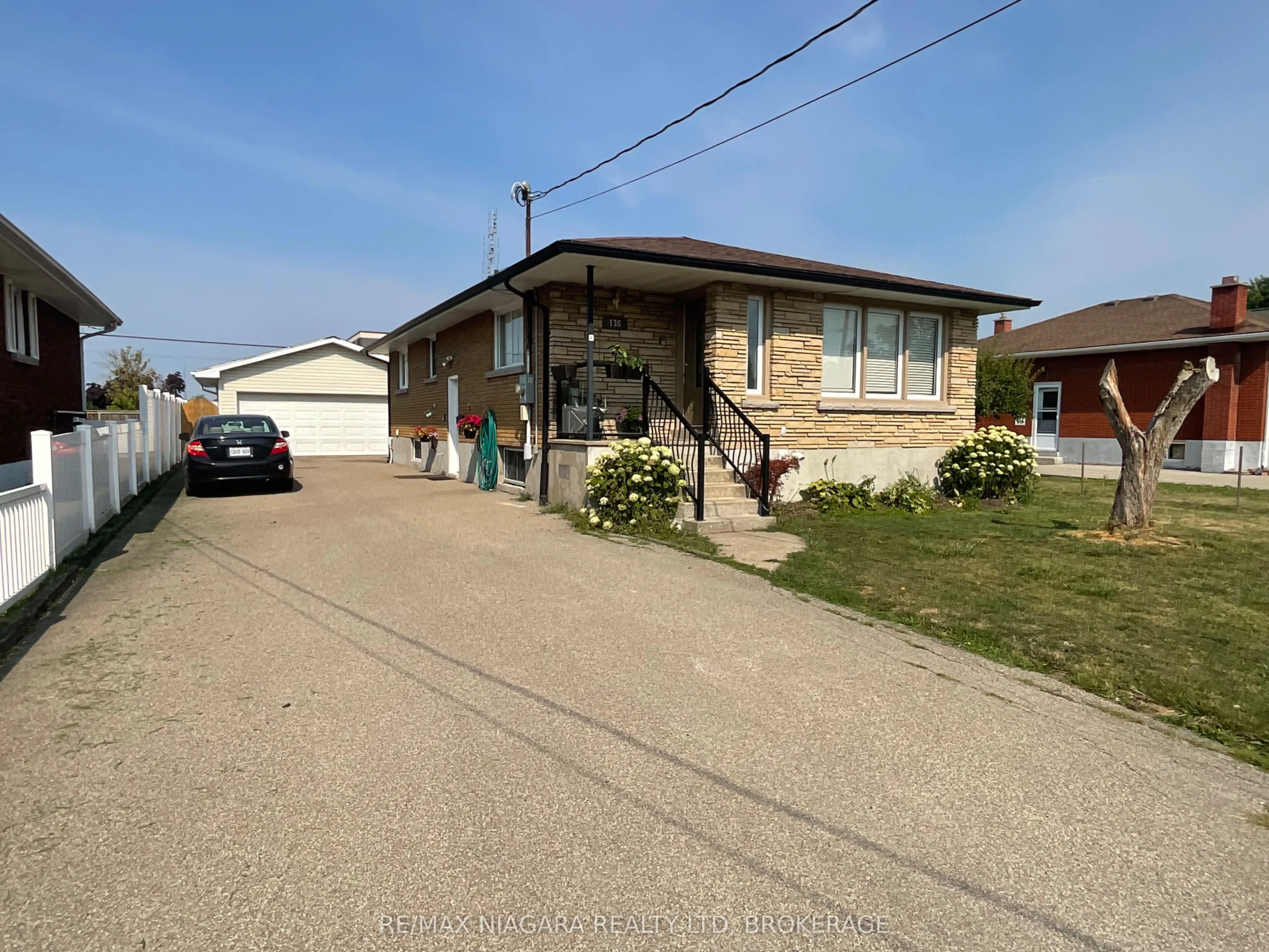 136 CLARKE Street, #Lower