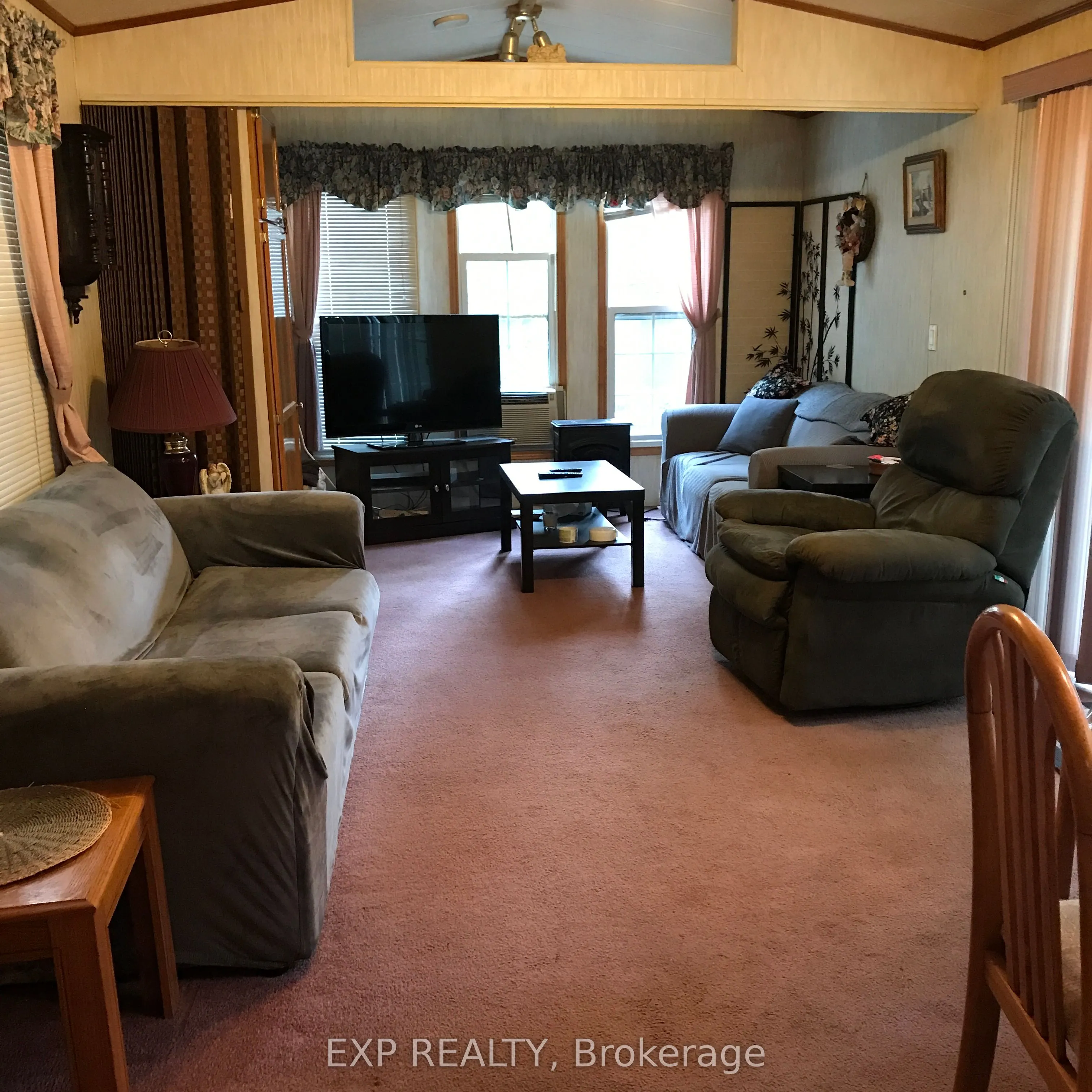 2186 Salerno Lake Road